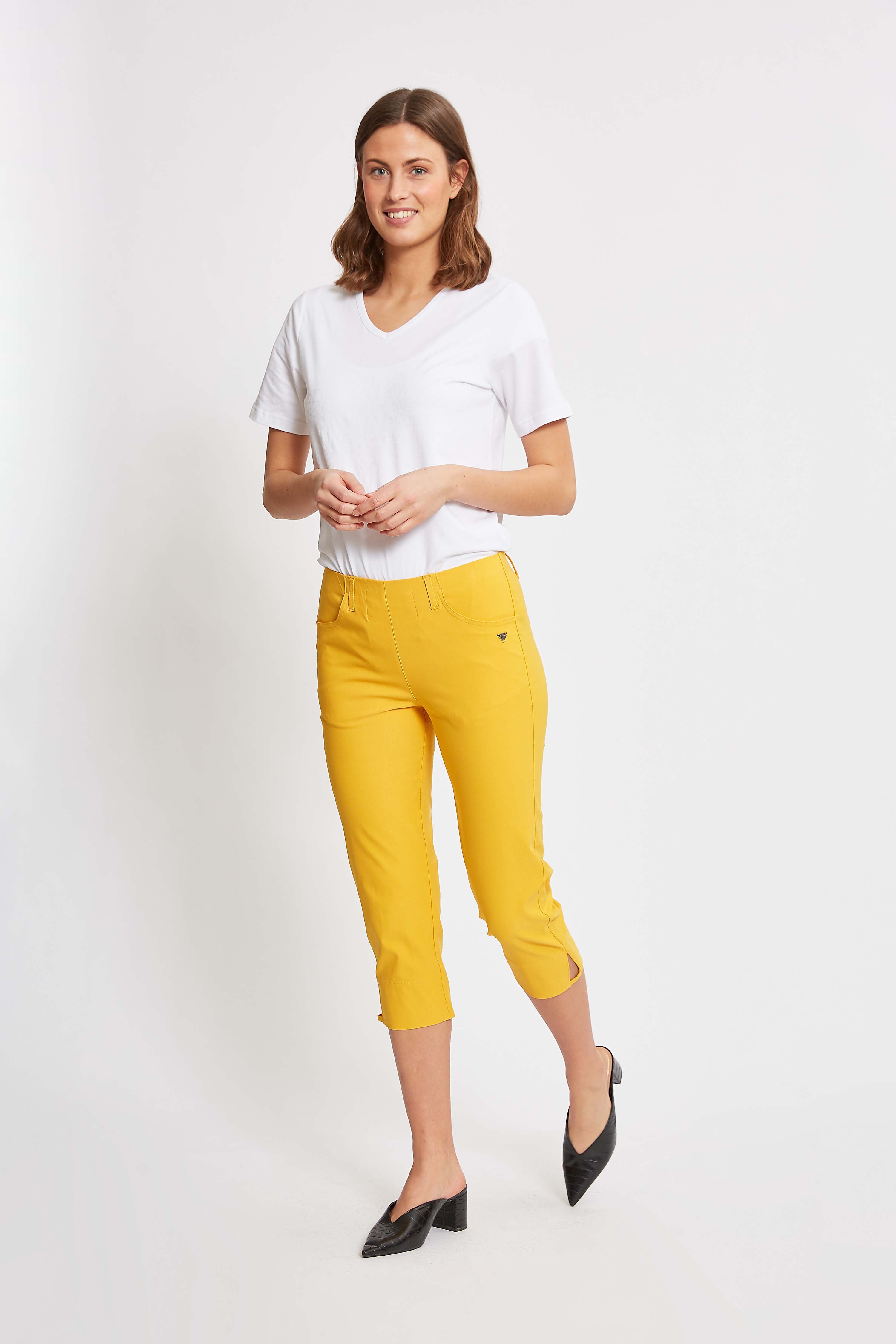 LAURIE Anabelle Regular Capri Medium Length Regular Sanftes gelb