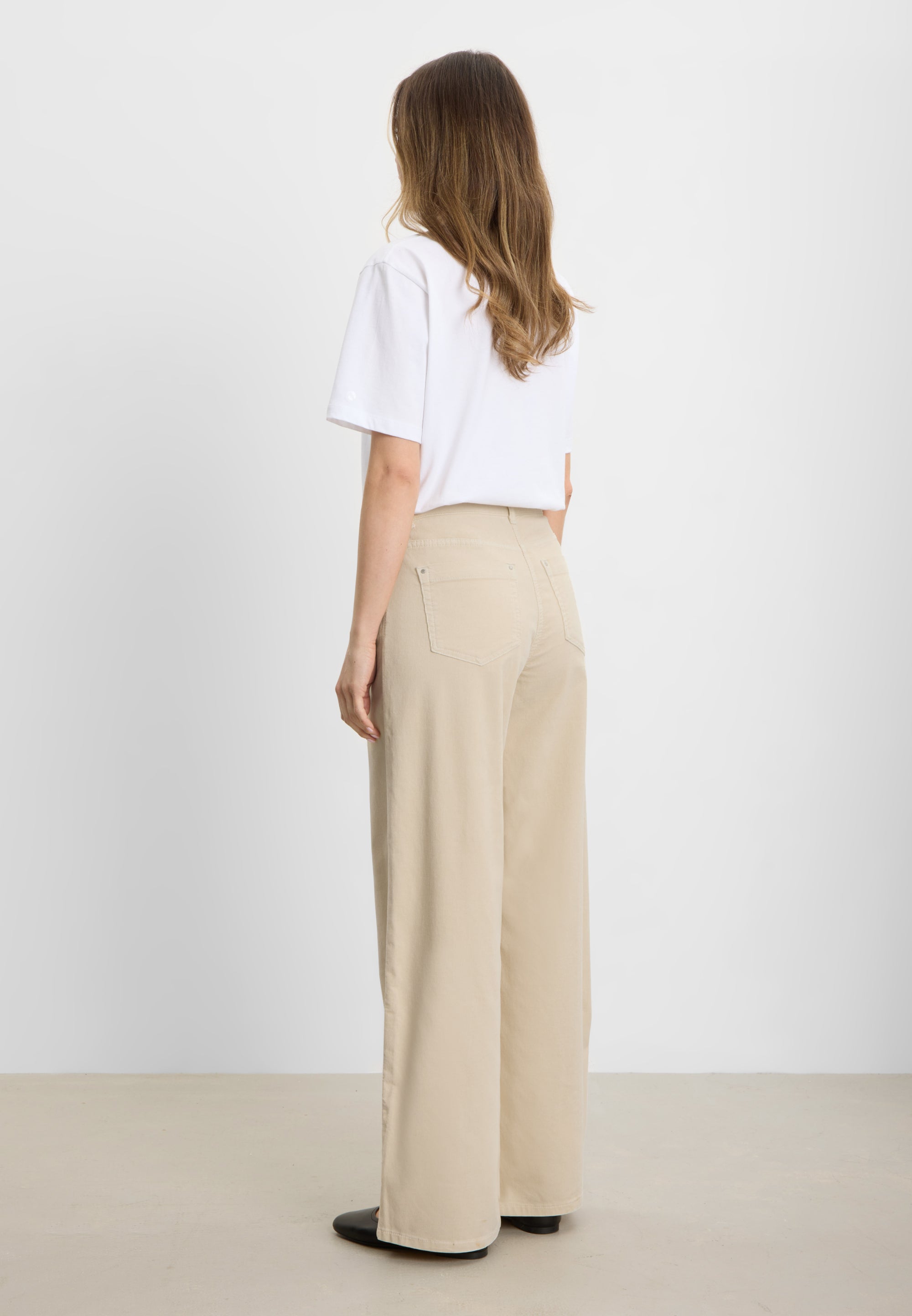 LAURIE Carol Loose Samt - Medium Length Loose 13000 Birch