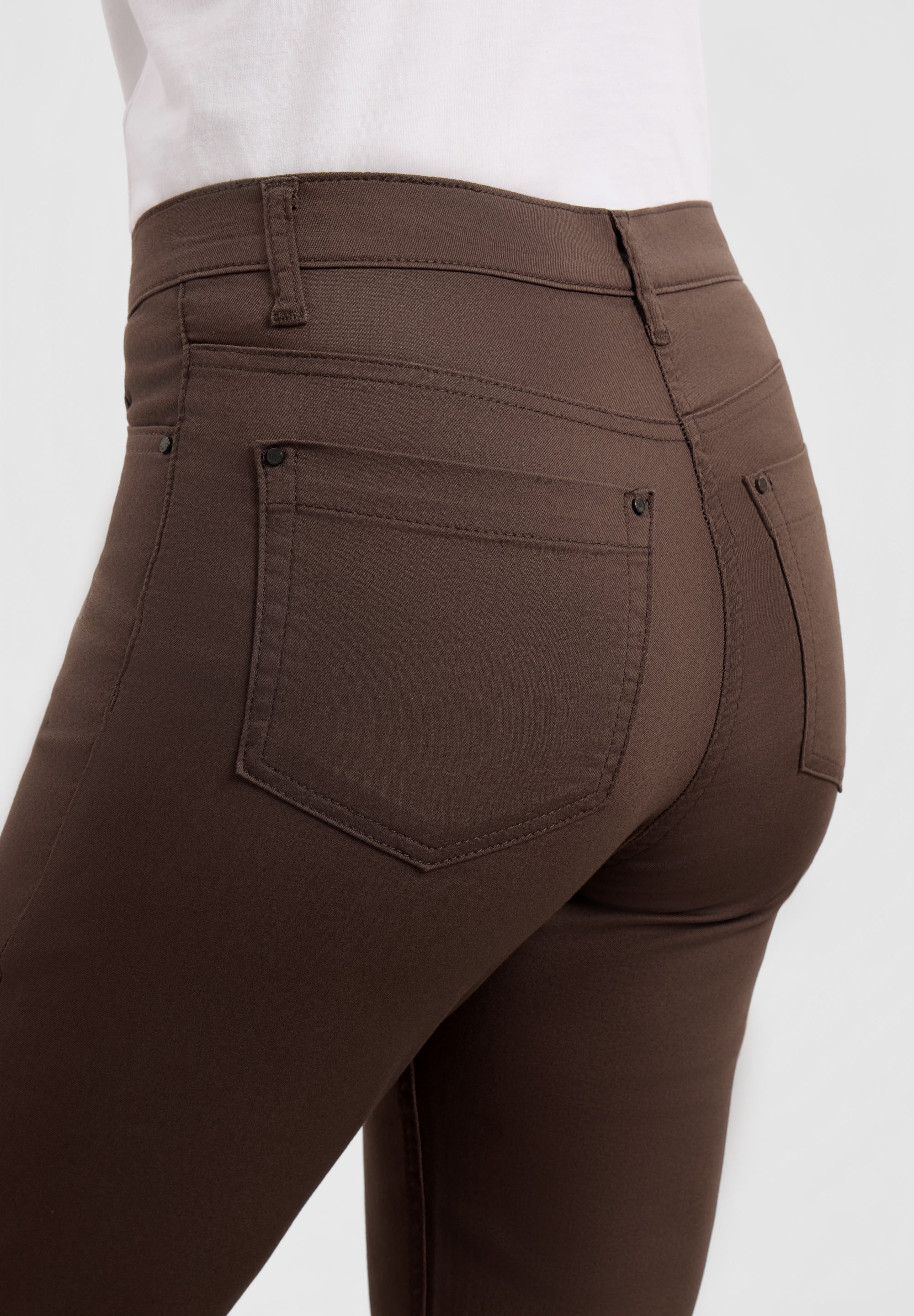 LAURIE Charlotte Regular - Medium Length Regular Braun