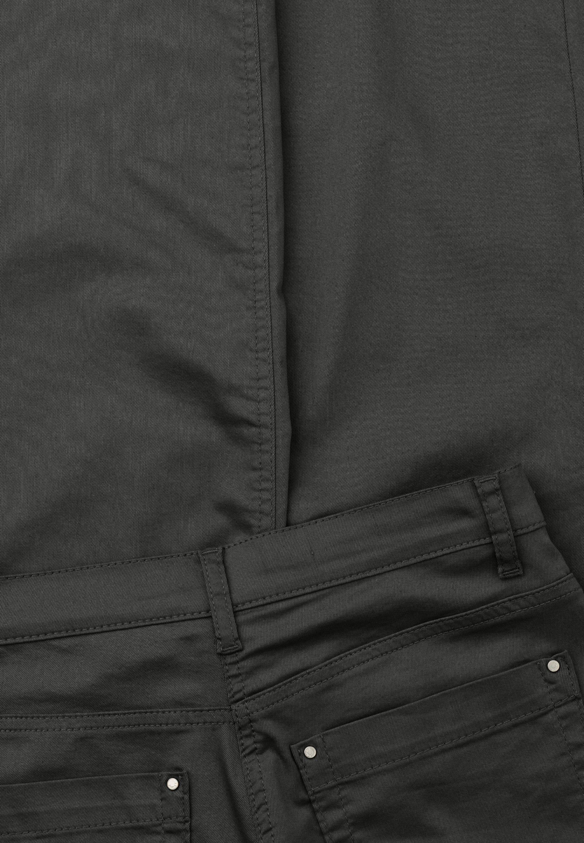 LAURIE Charlotte Regular - Medium Length Regular Schwarz