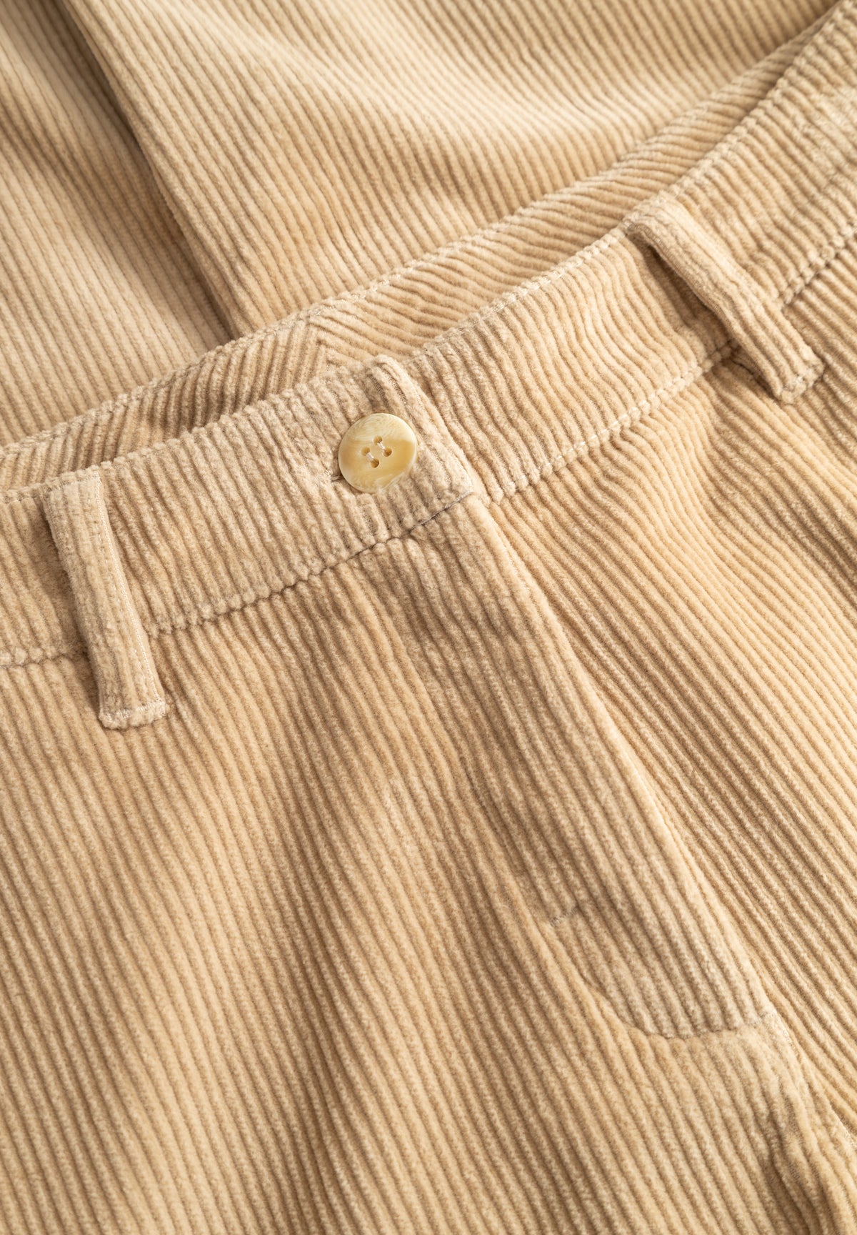 LAURIE Charm Loose Cord - Medium Length Loose 28000 Cafe Latte