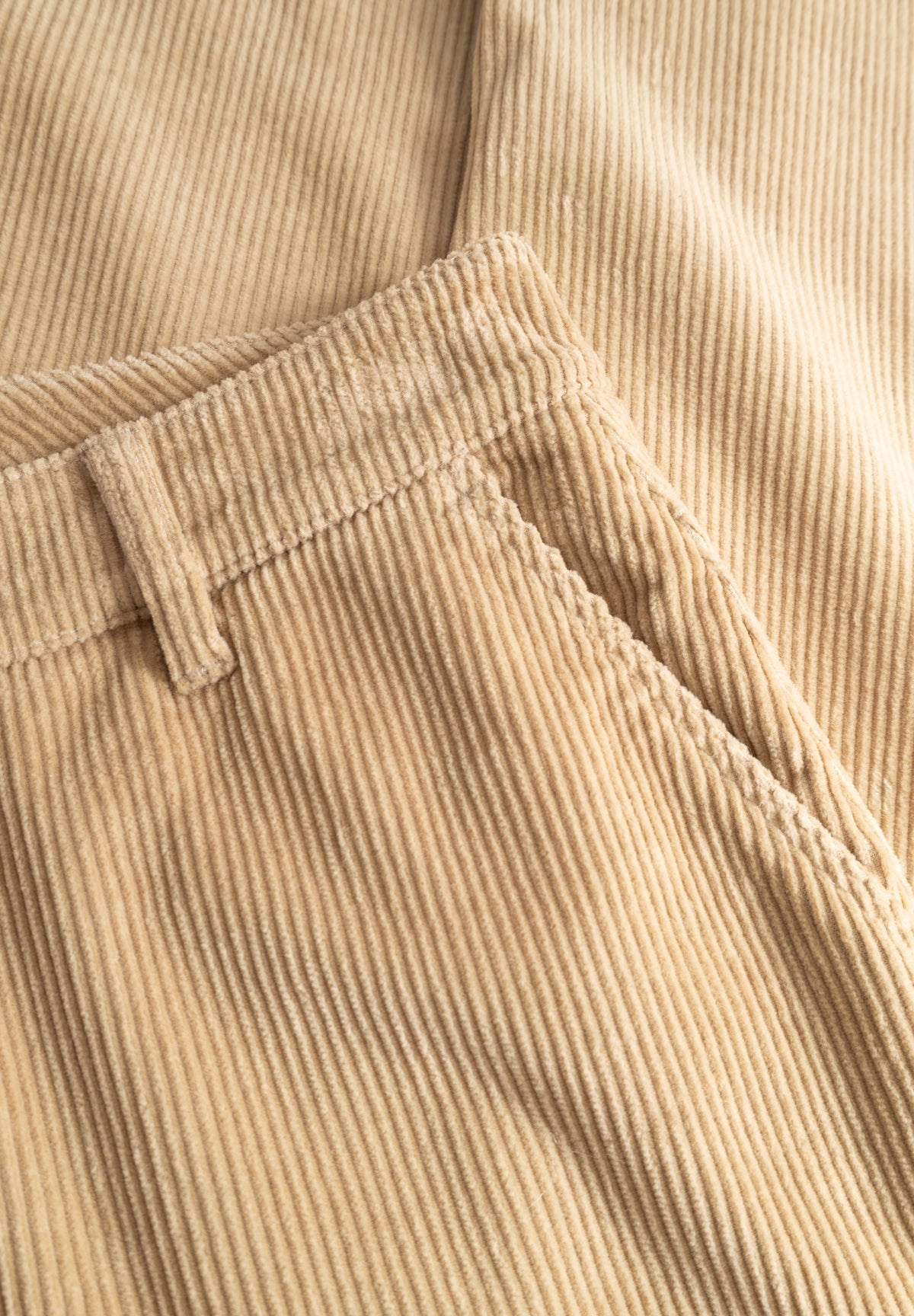 LAURIE Charm Loose Cord - Medium Length Loose 28000 Cafe Latte