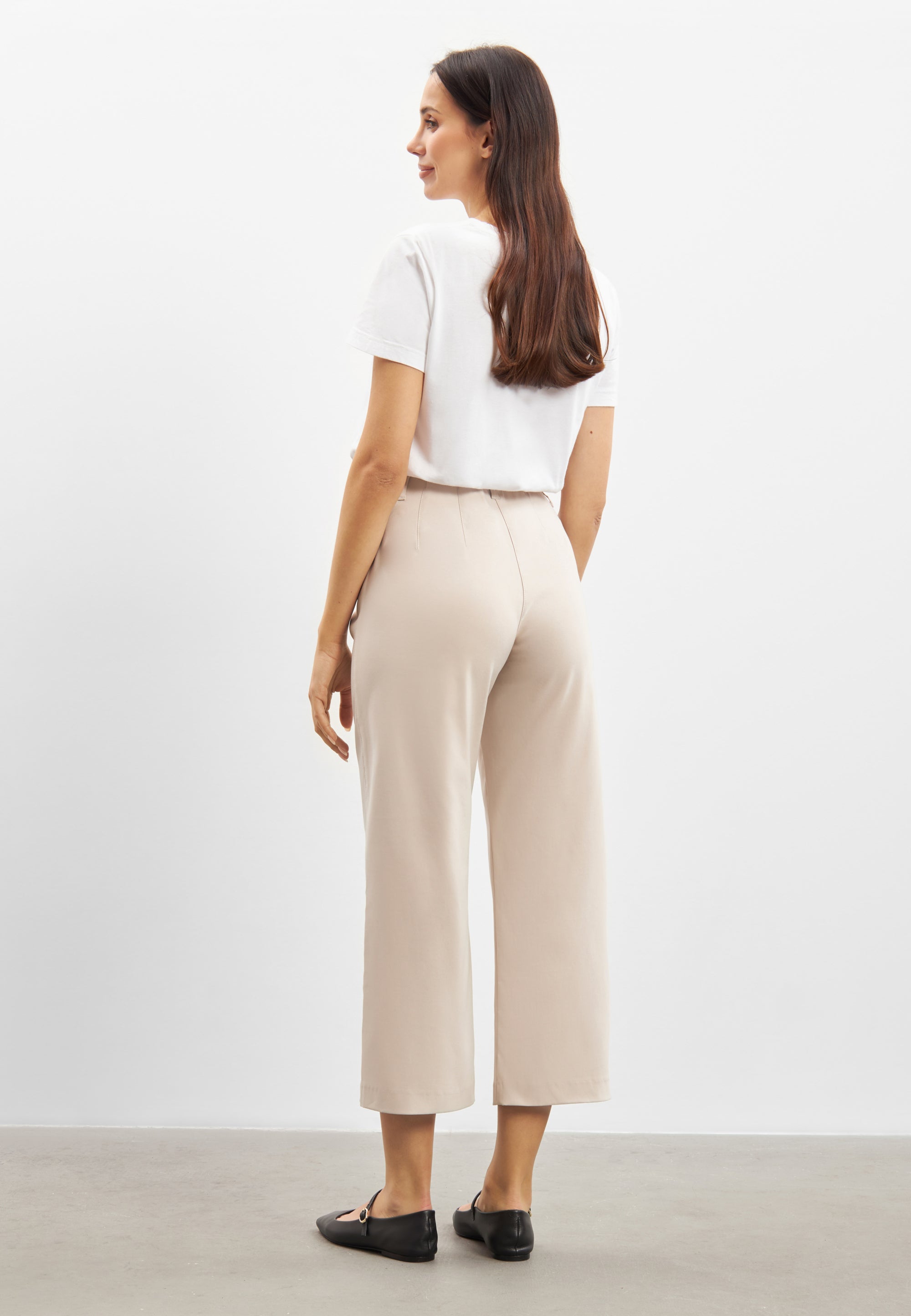 LAURIE Donna Loose - Cropped Loose Grau sand