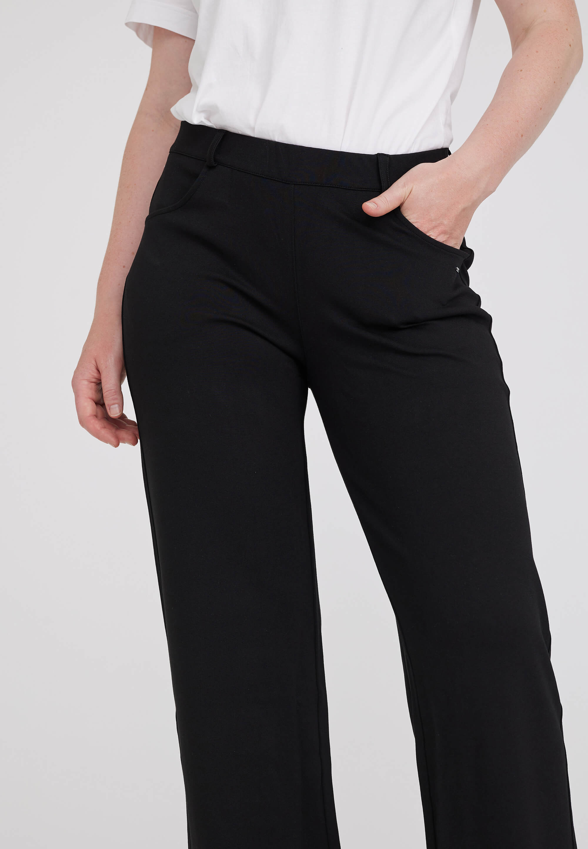 LAURIE Donna Loose - Medium Length Loose Schwarz