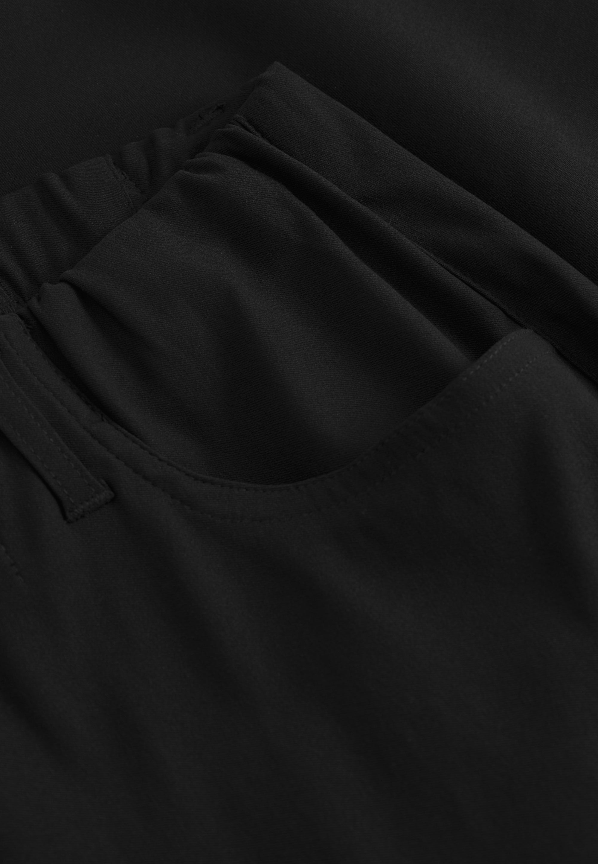 LAURIE Donna Loose - Short Length Loose Schwarz