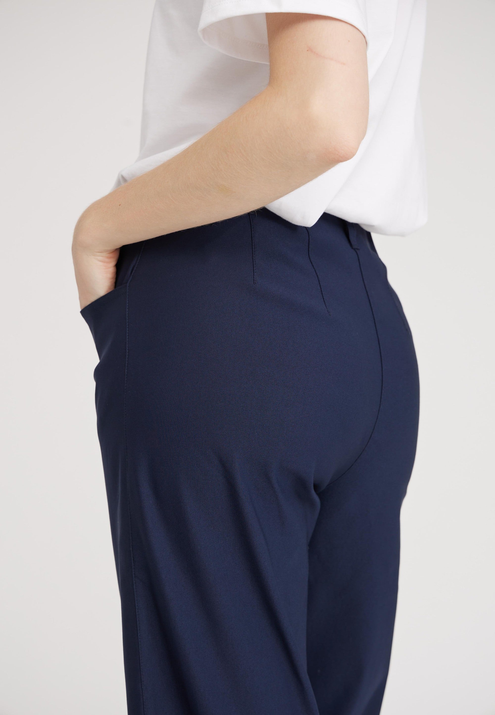 LAURIE Donna Loose - Cropped Loose Marine