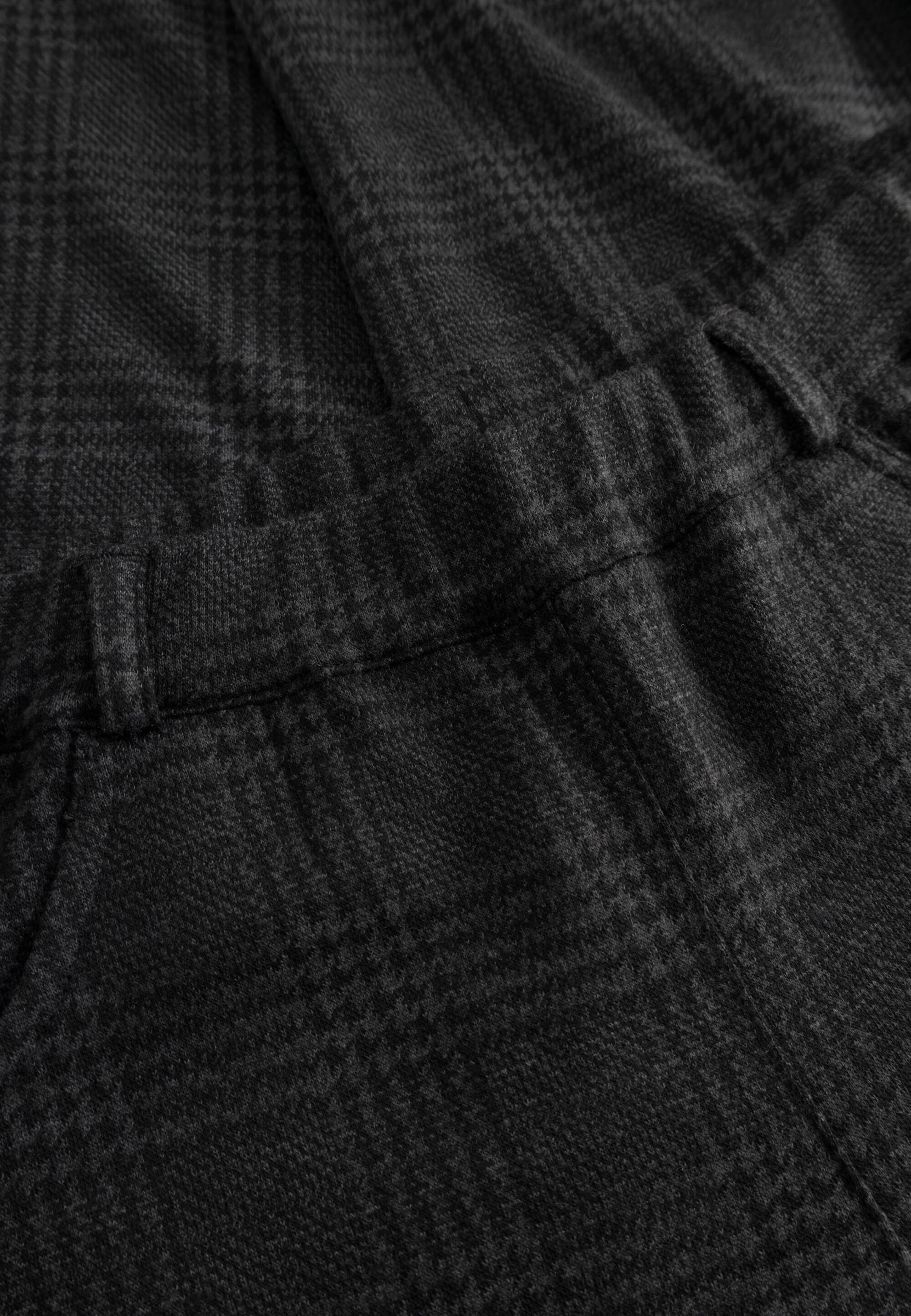 LAURIE Donna Loose - Medium Length Loose 97099 Anthracite Check