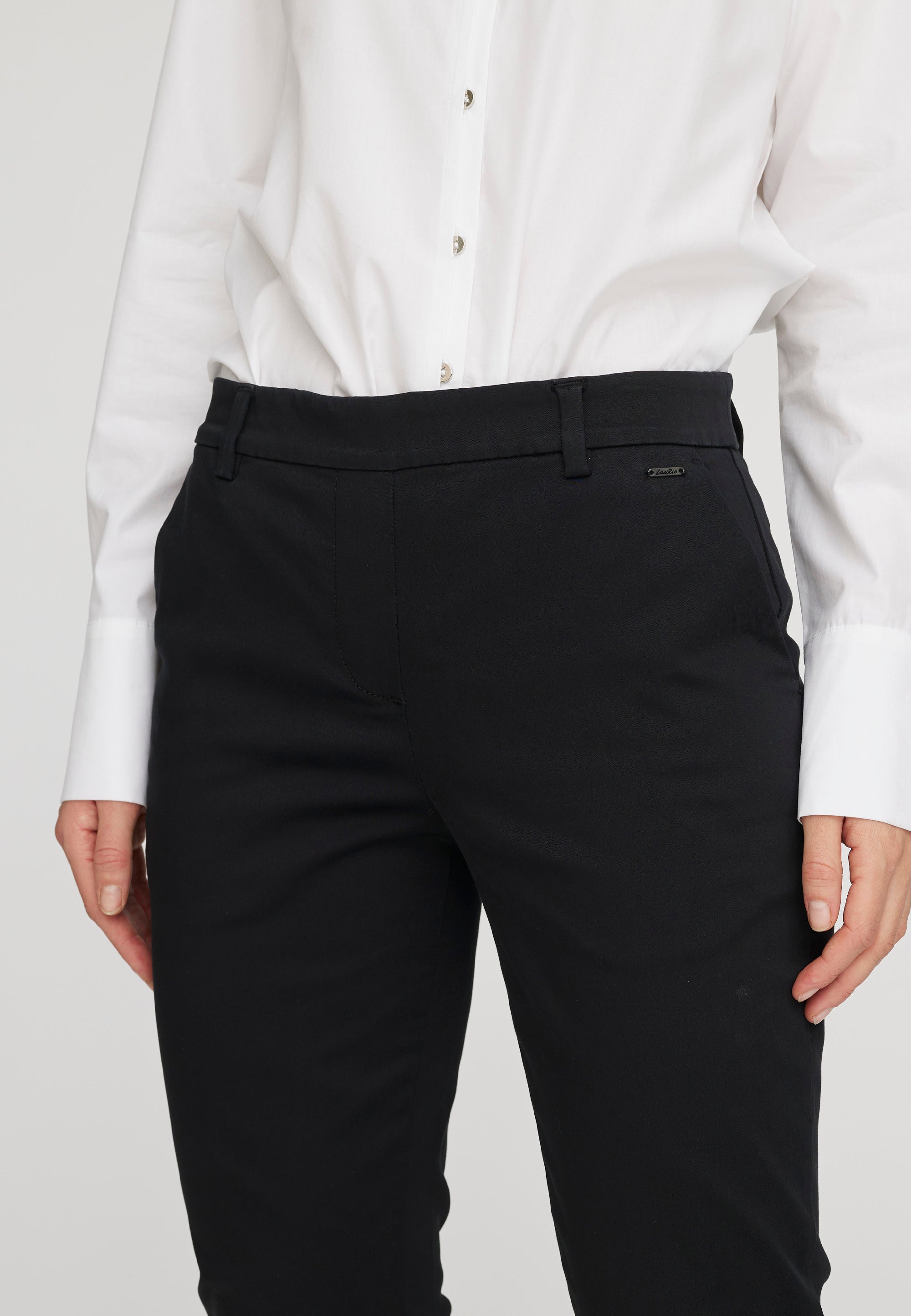 LAURIE Fanny Slim - Short Length Slim Schwarz