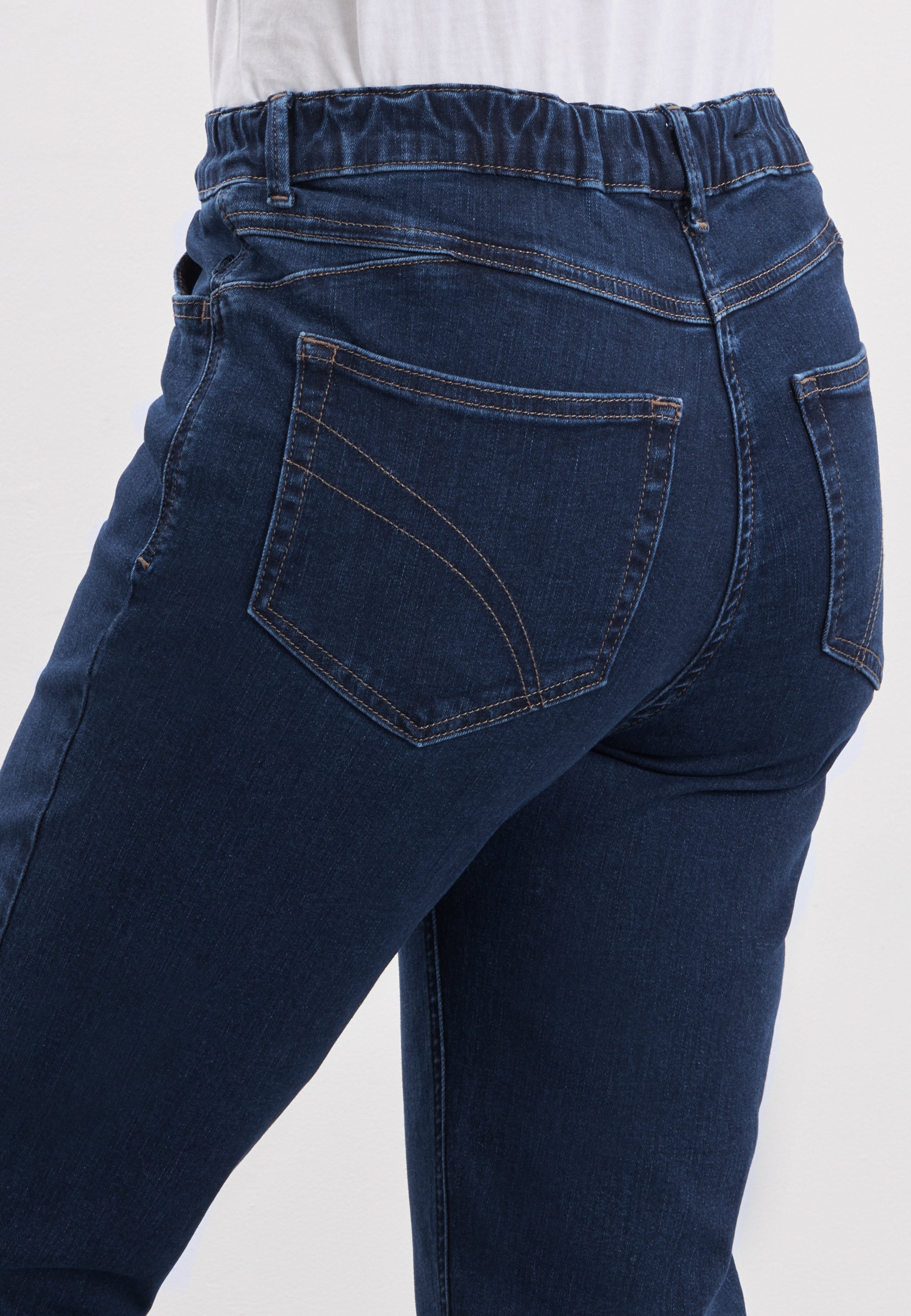 LAURIE Hannah Regular - Medium Length Trousers REGULAR Dunkelblauer denim