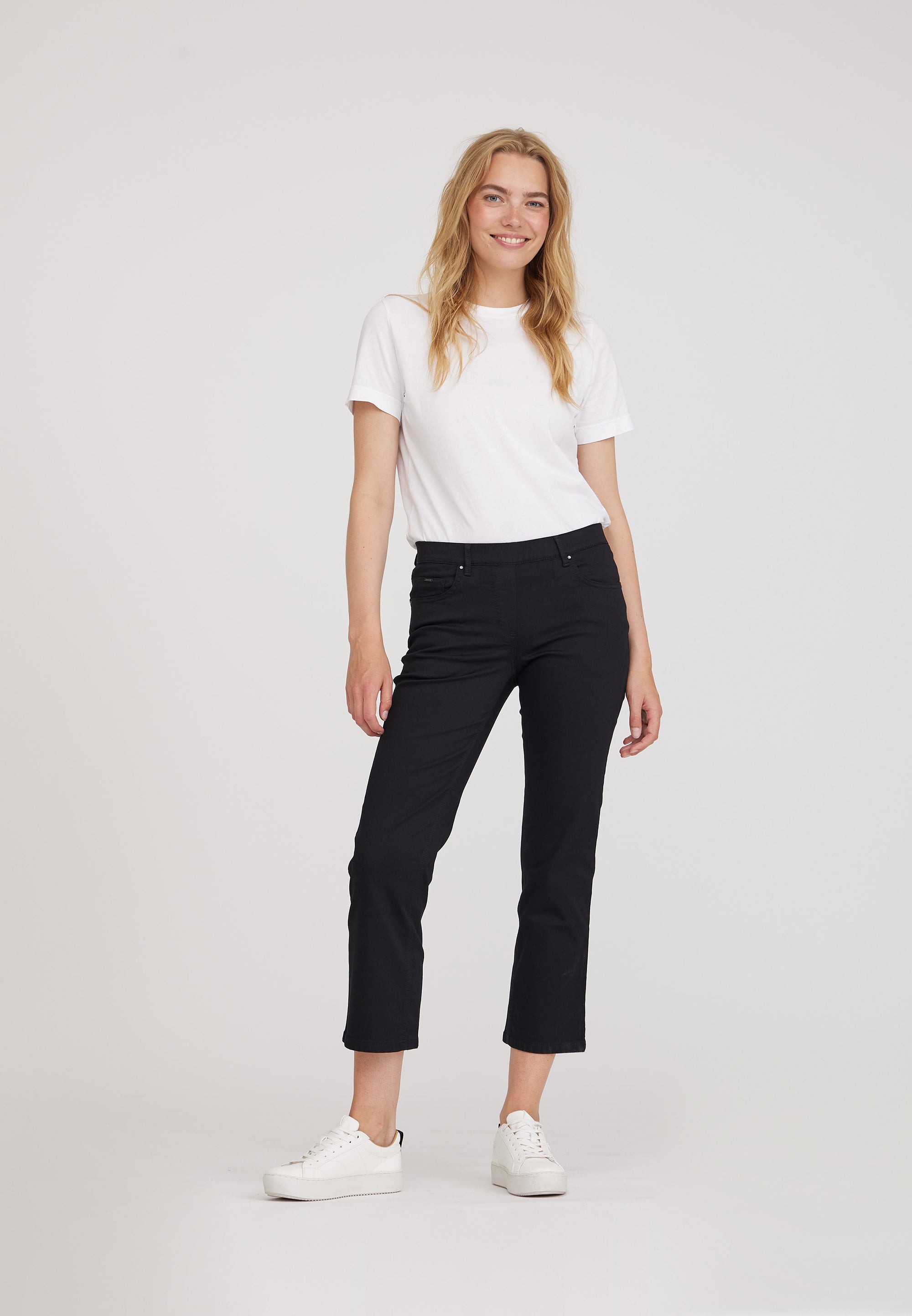 LAURIE Helen Straight - Extra Short Length Straight Schwarz