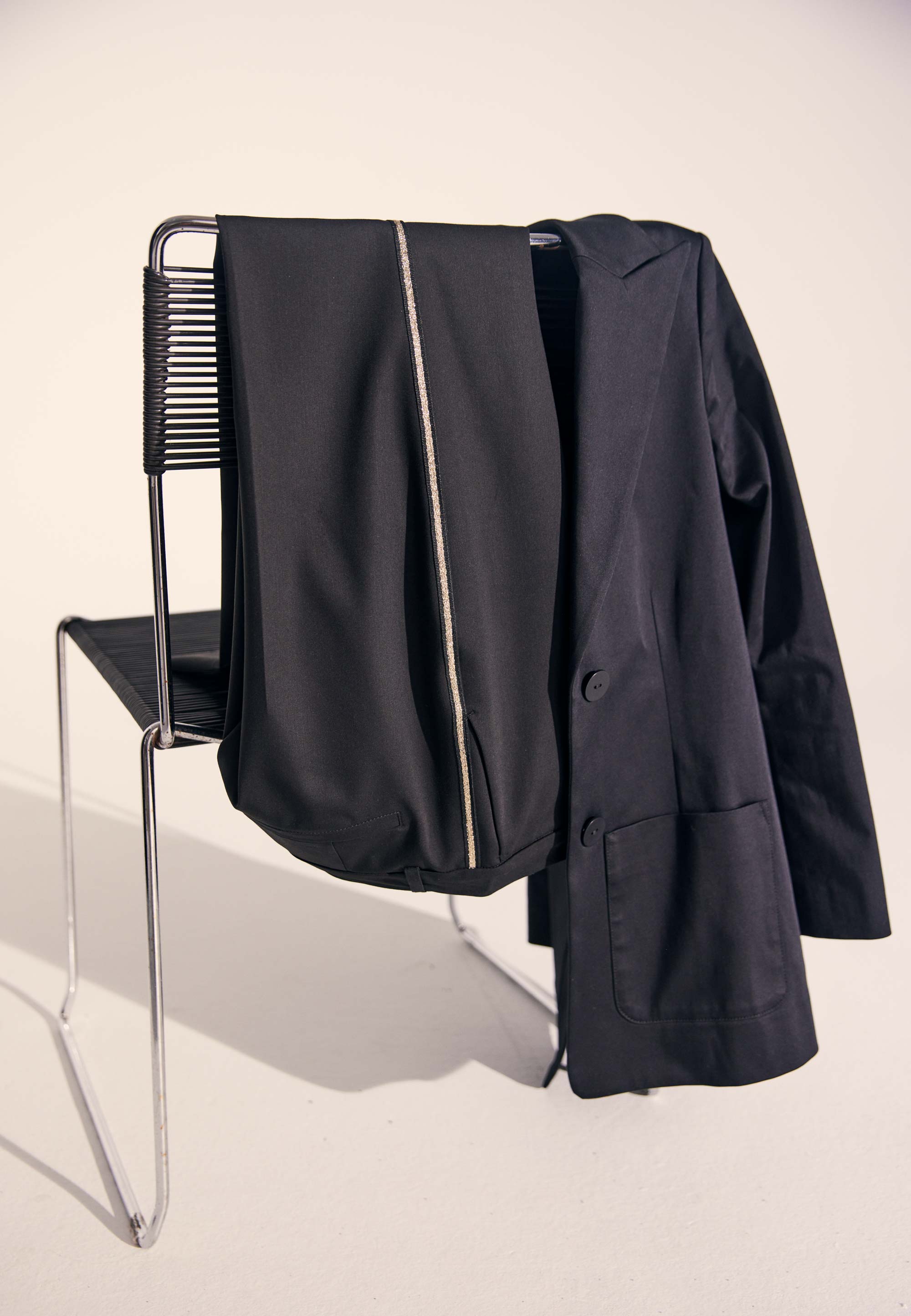 LAURIE Julianne Pipe Regular - Short Length Regular Schwarz