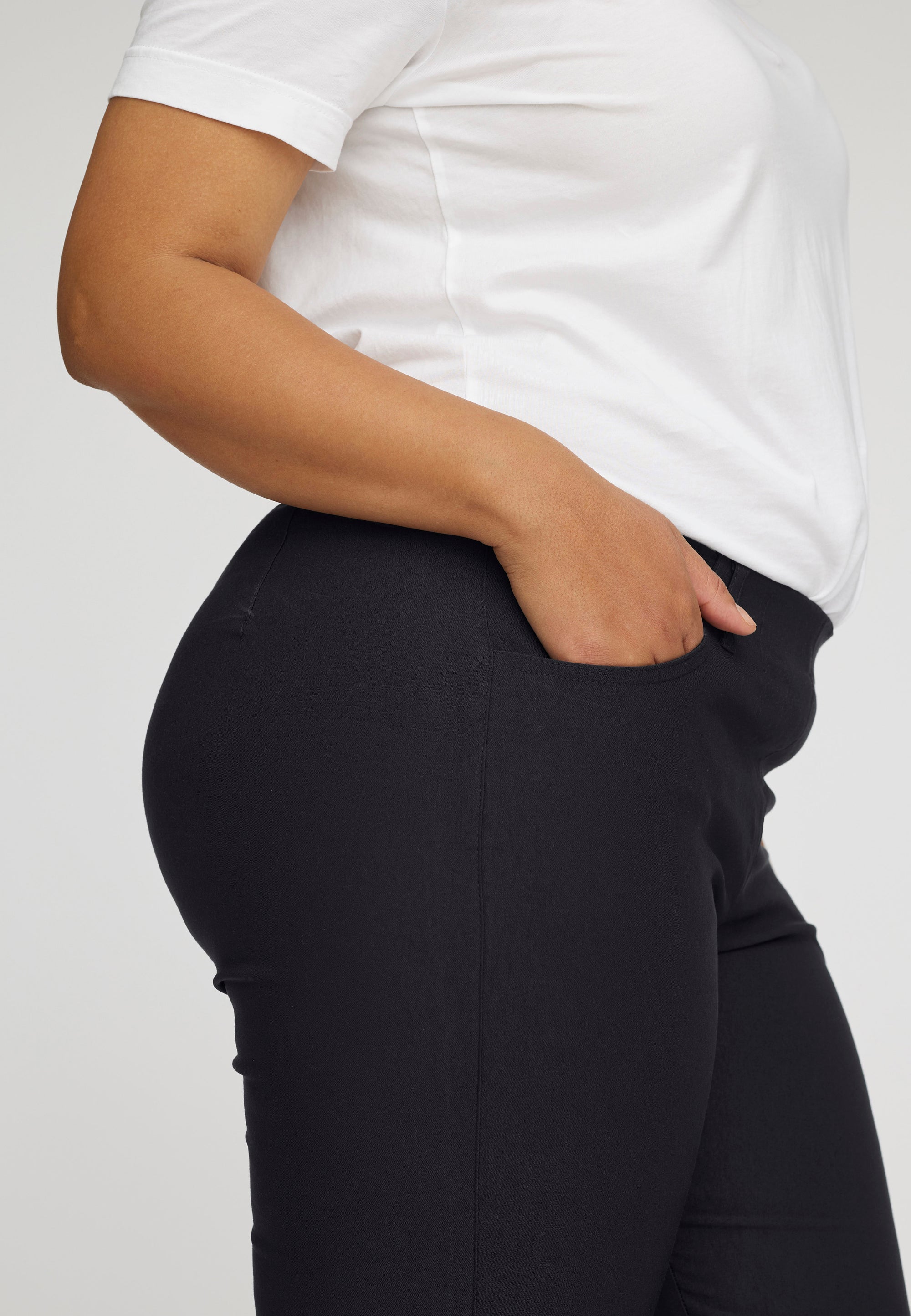 LAURIE Kelly Regular - Medium Length Regular Schwarz