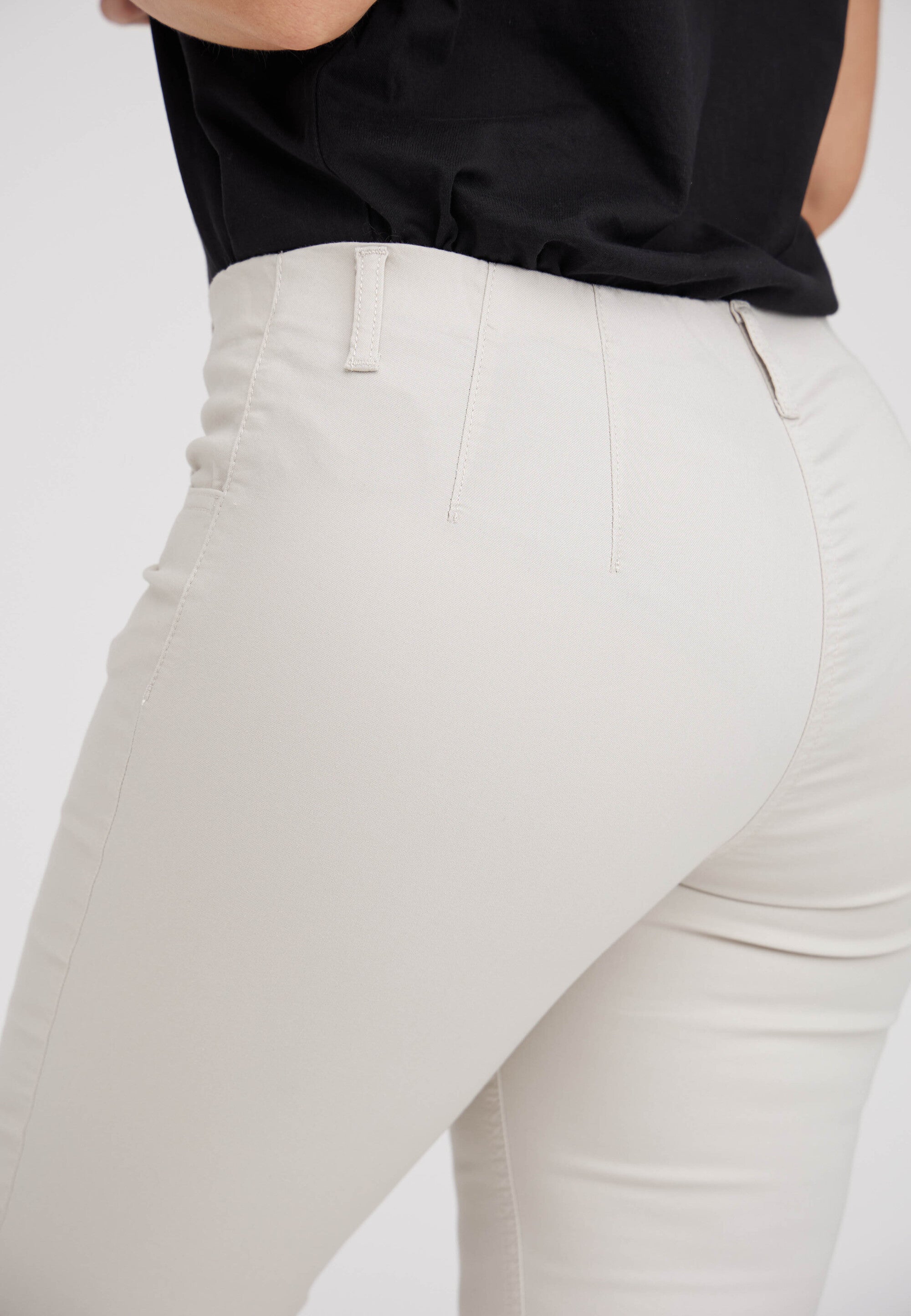 LAURIE Kelly Regular - Short Length Regular Grau sand