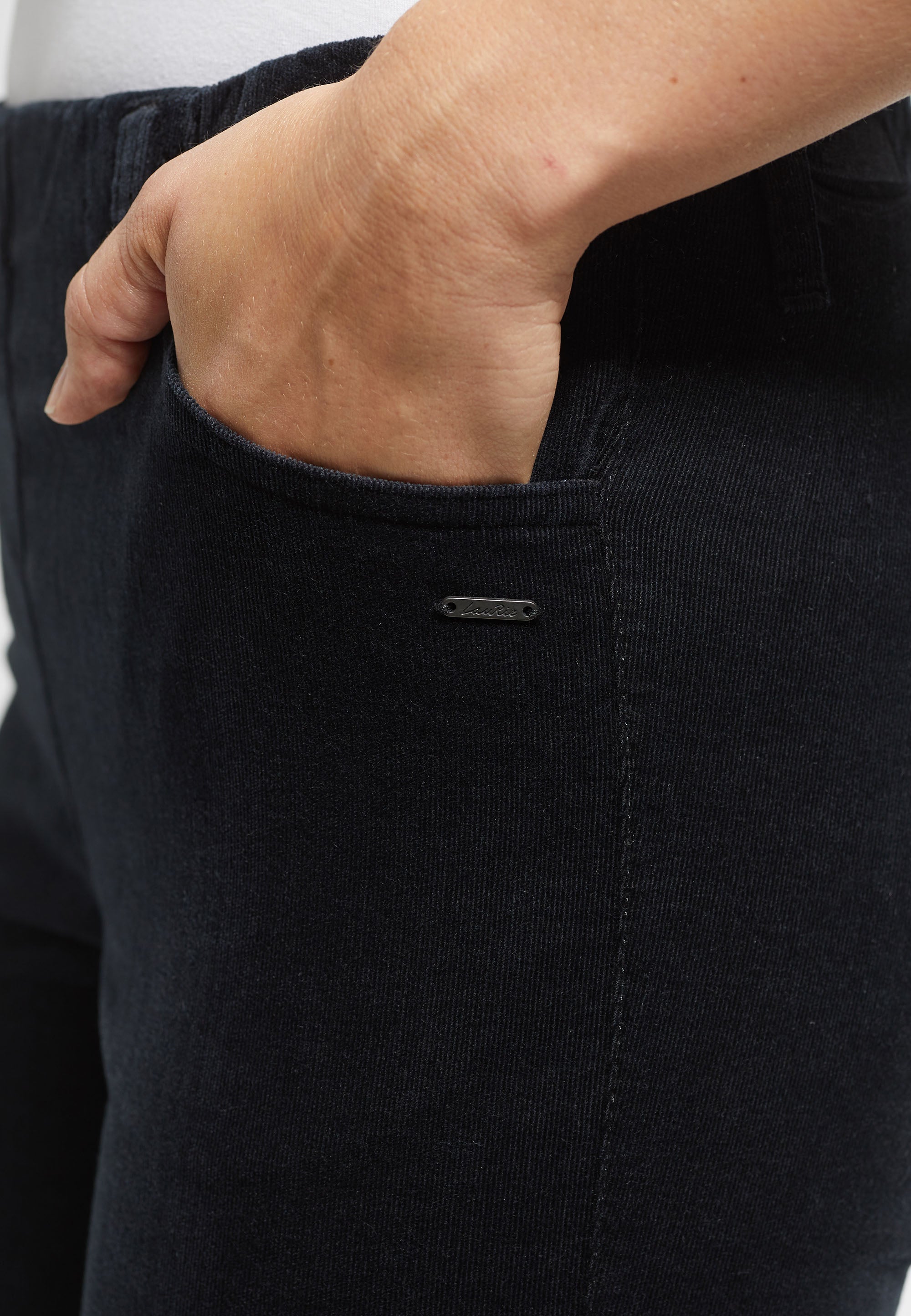 LAURIE Kelly Regular Corduroy - Medium Length Regular Schwarz