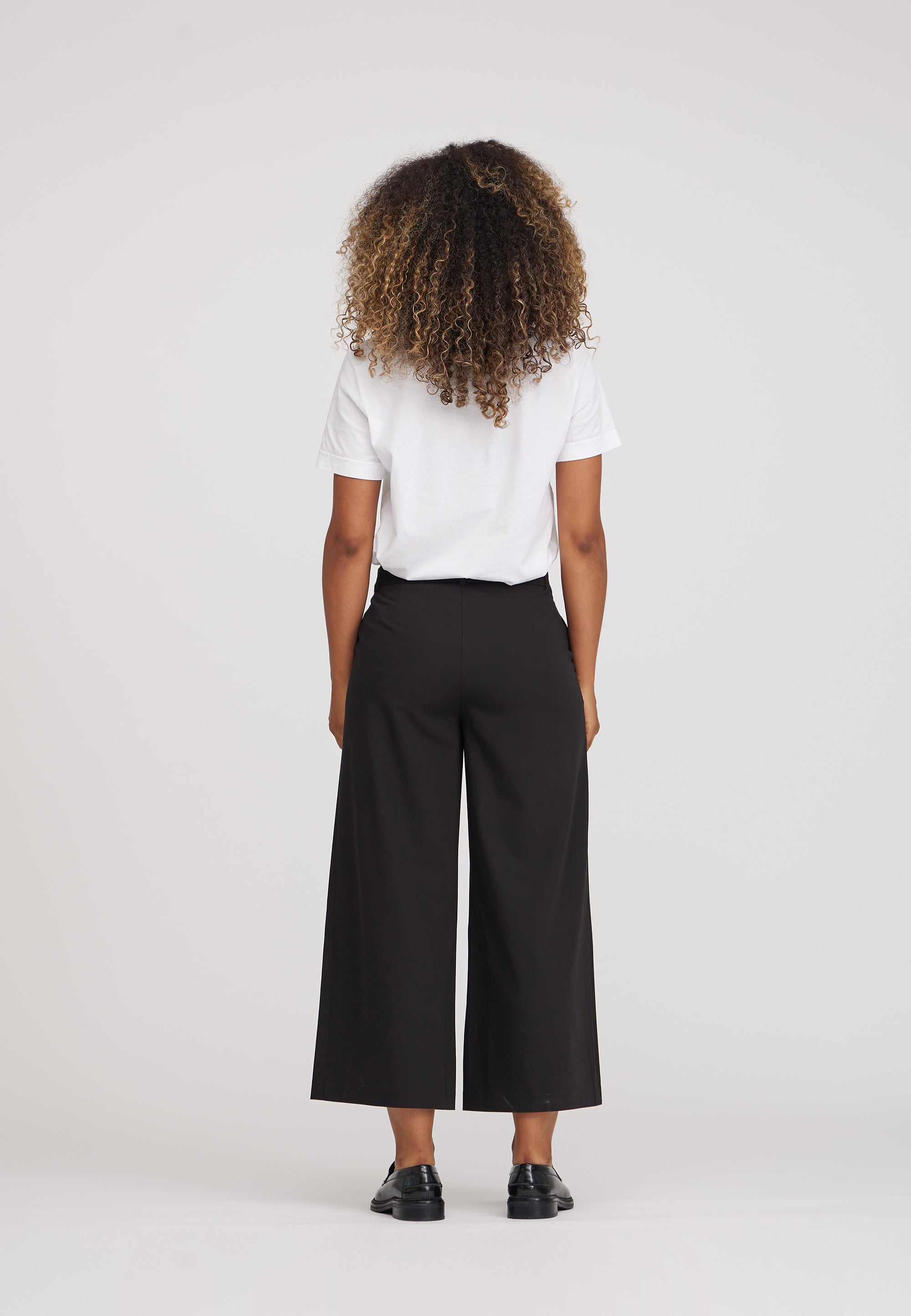 LAURIE Lia Loose - Cropped Loose Schwarz