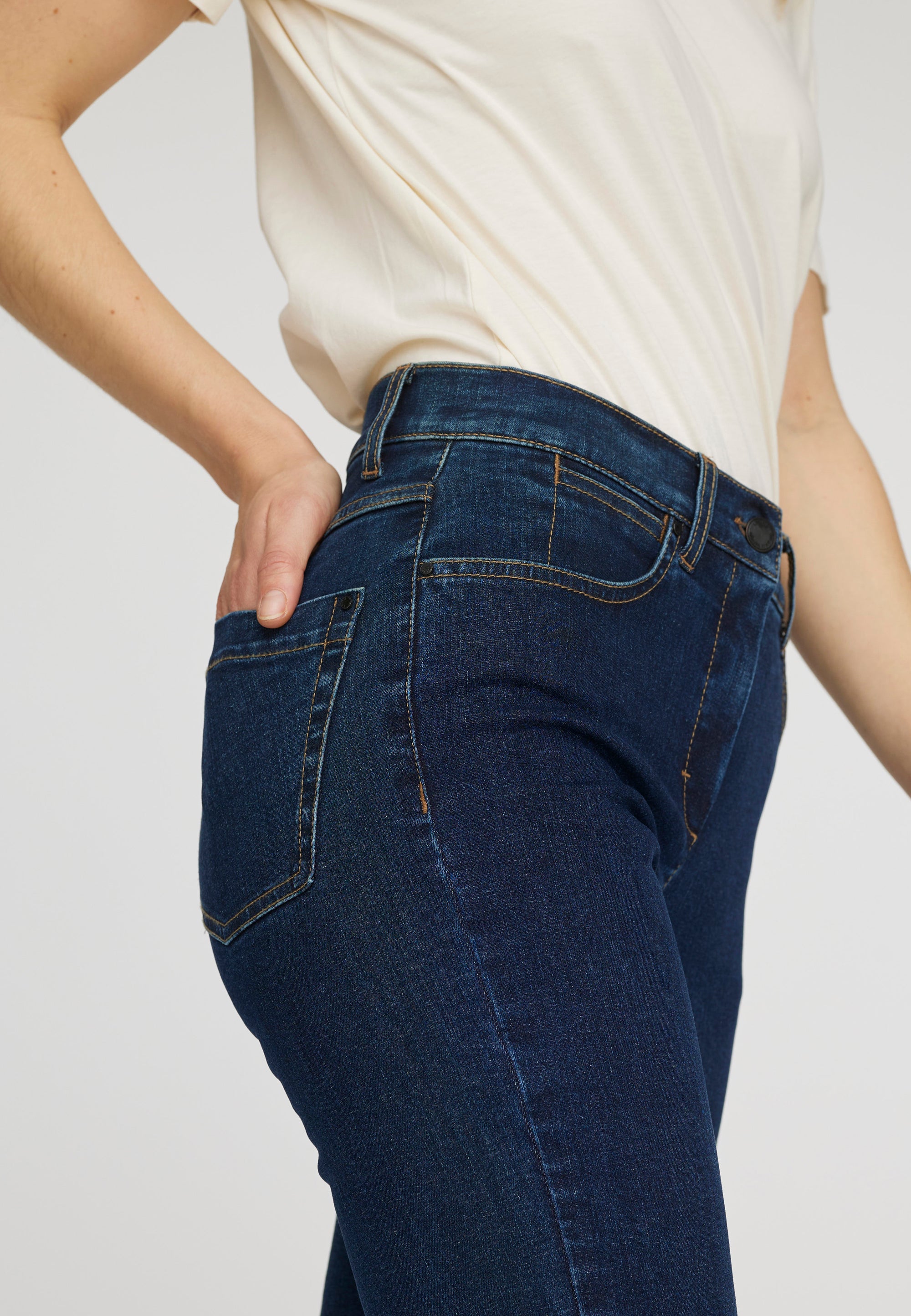 LAURIE Marple Straight - Medium Length Straight Dunkelblauer denim