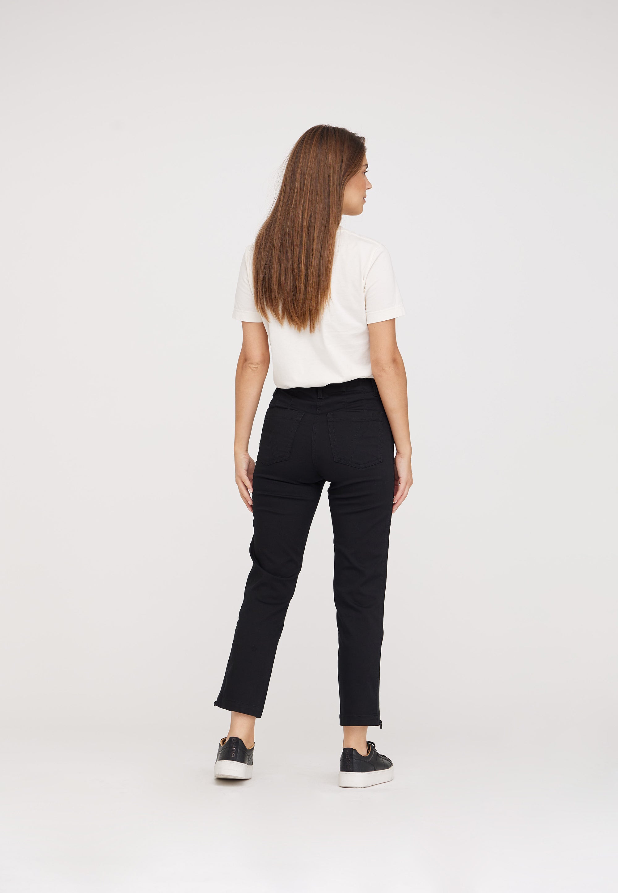 LAURIE Patricia Regular Crop Regular Schwarz