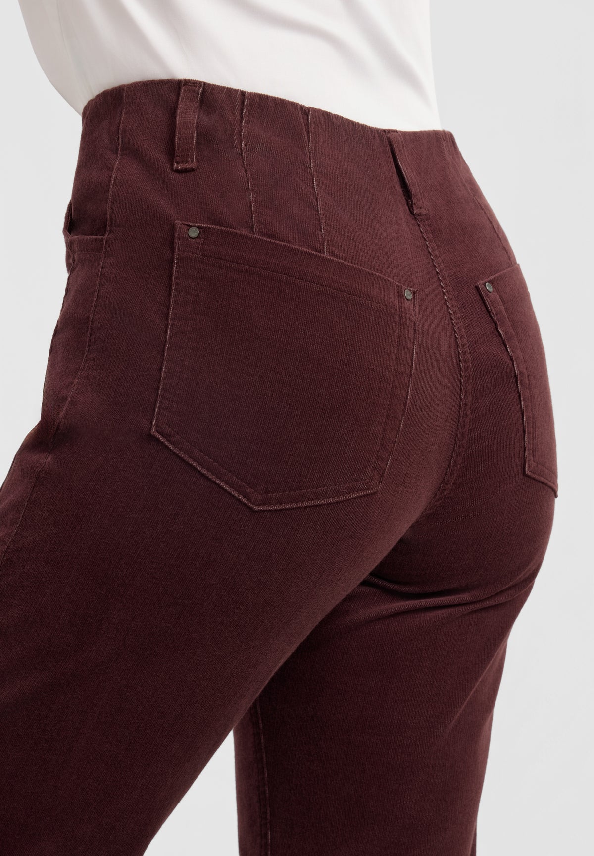 LAURIE Piper Pure Regular Cord - Cropped Regular 68000 Dark Plum