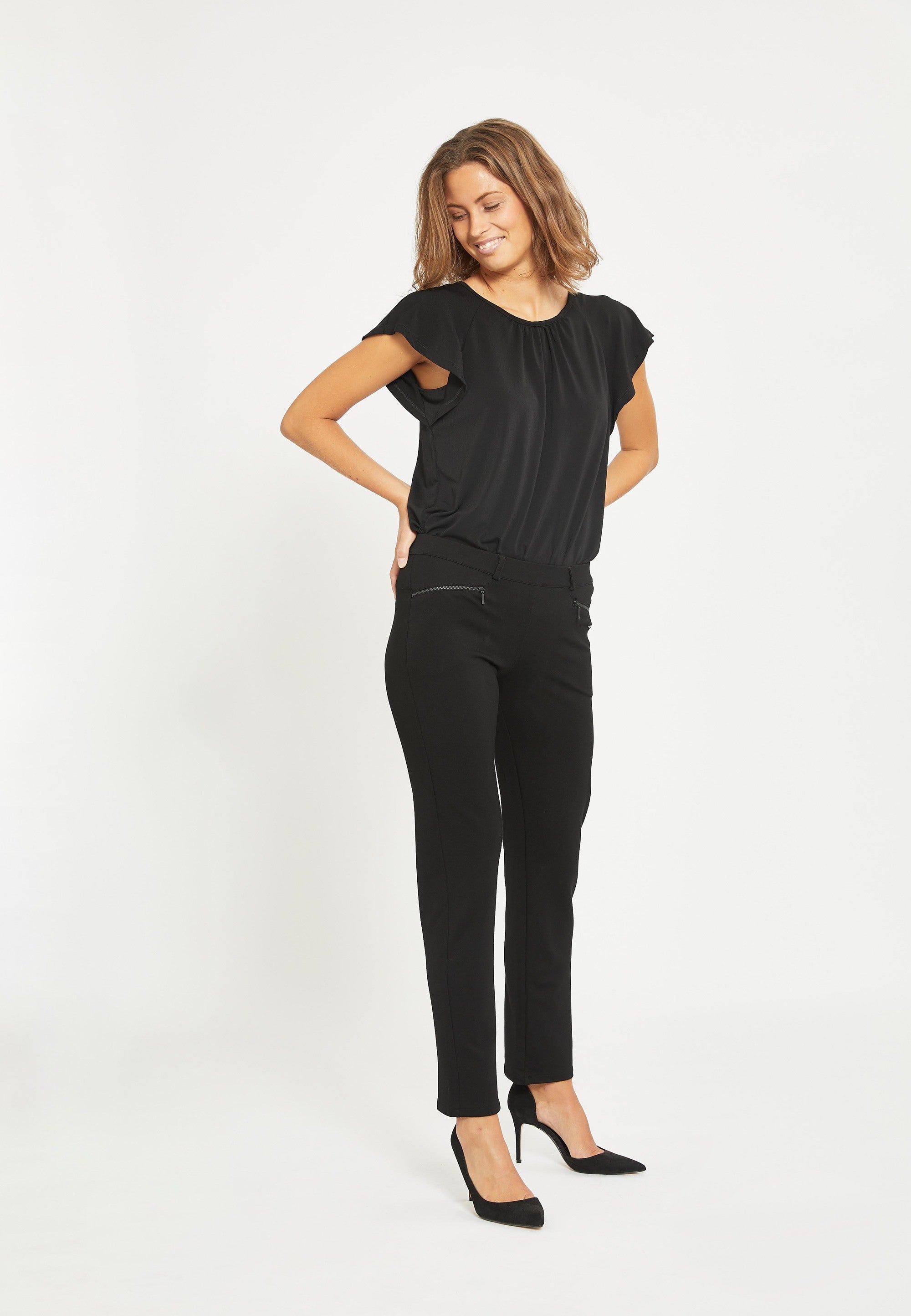 LAURIE Rylie Regular - Short Length Regular Black Brushed
