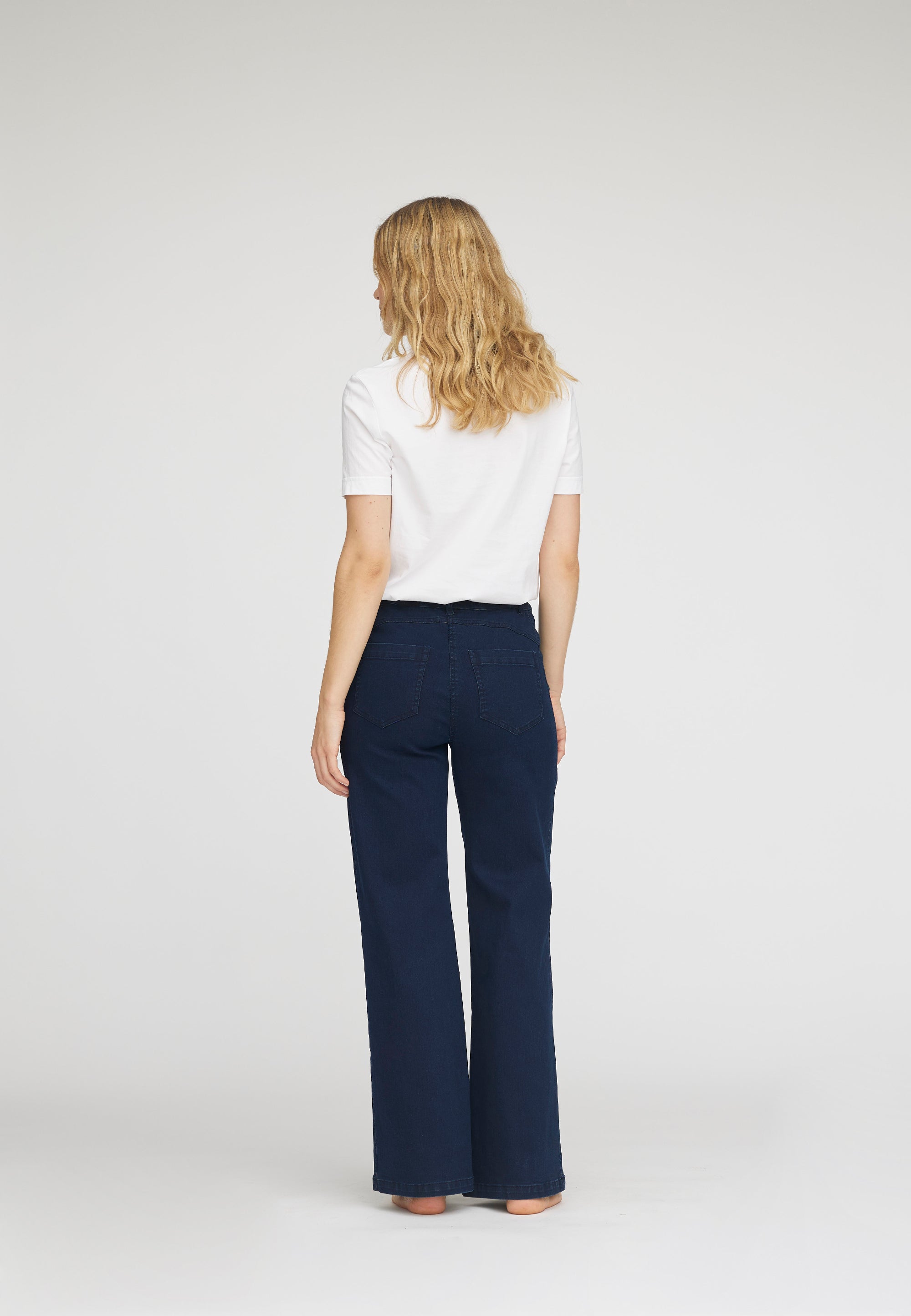 LAURIE Serene 5-pocket Loose - Medium Length Loose Dunkelblauer denim