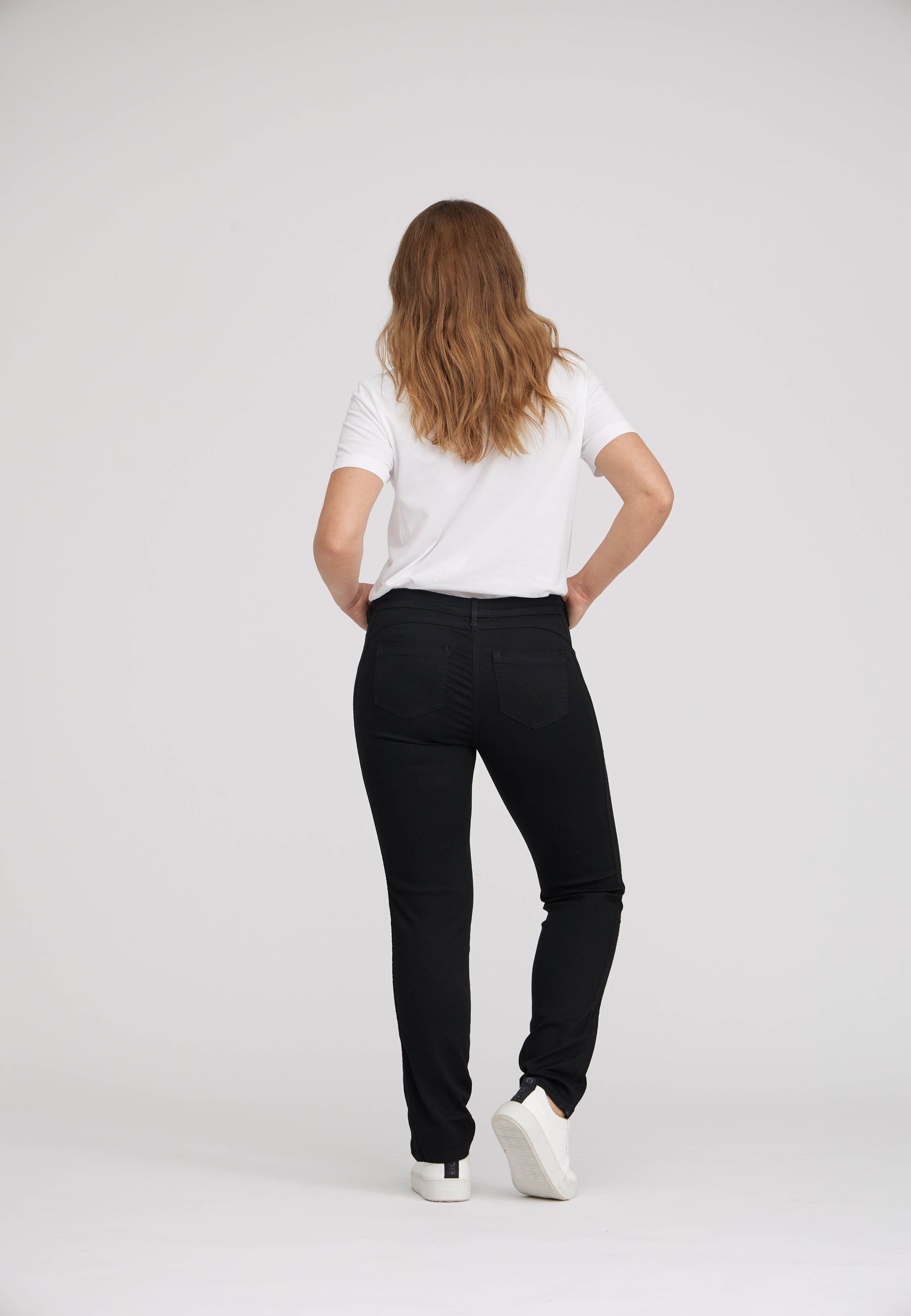 LAURIE Serene 5-pocket Regular - Medium Length Regular Schwarz