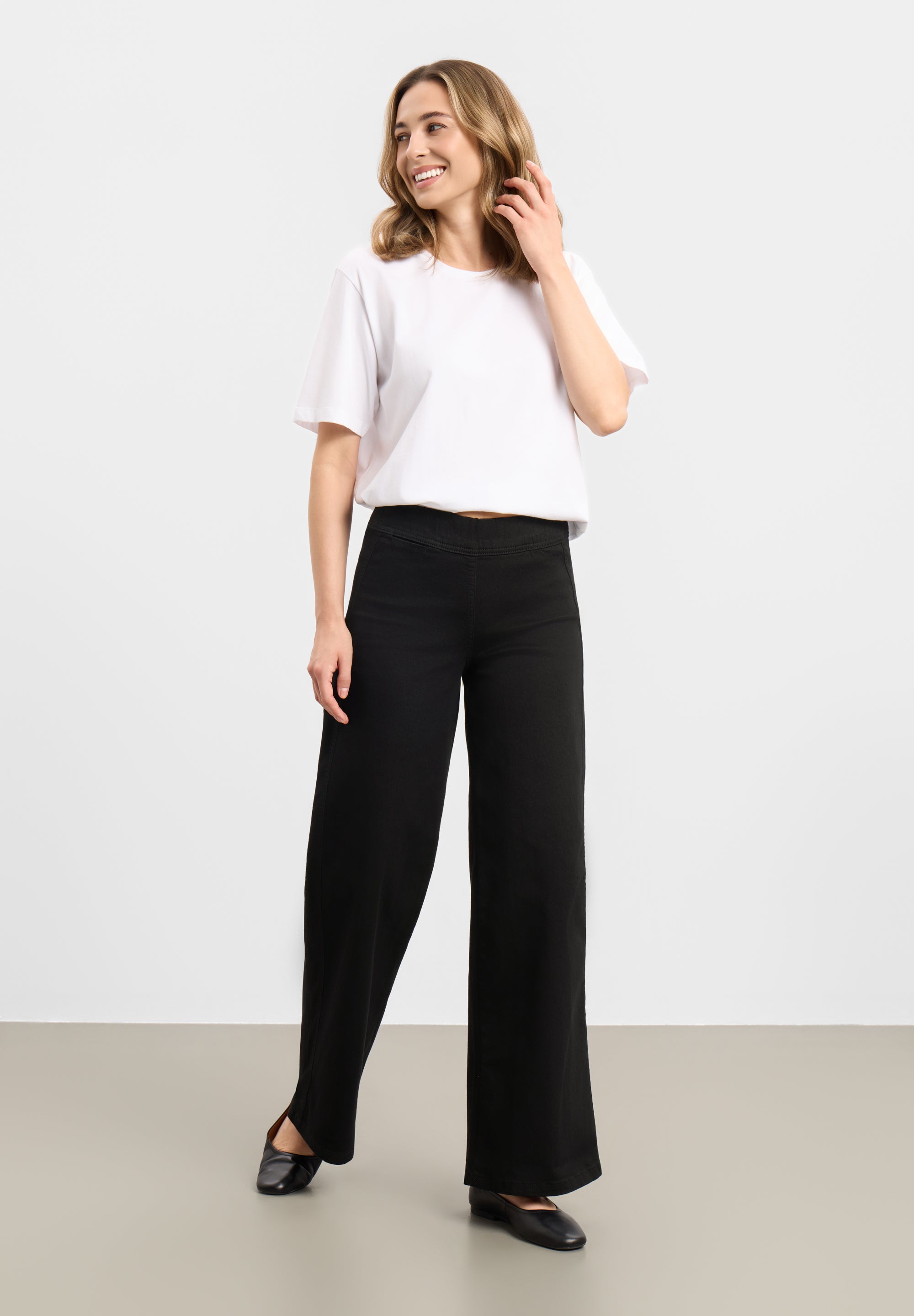 LAURIE Serene Loose - Medium Length Loose Schwarz
