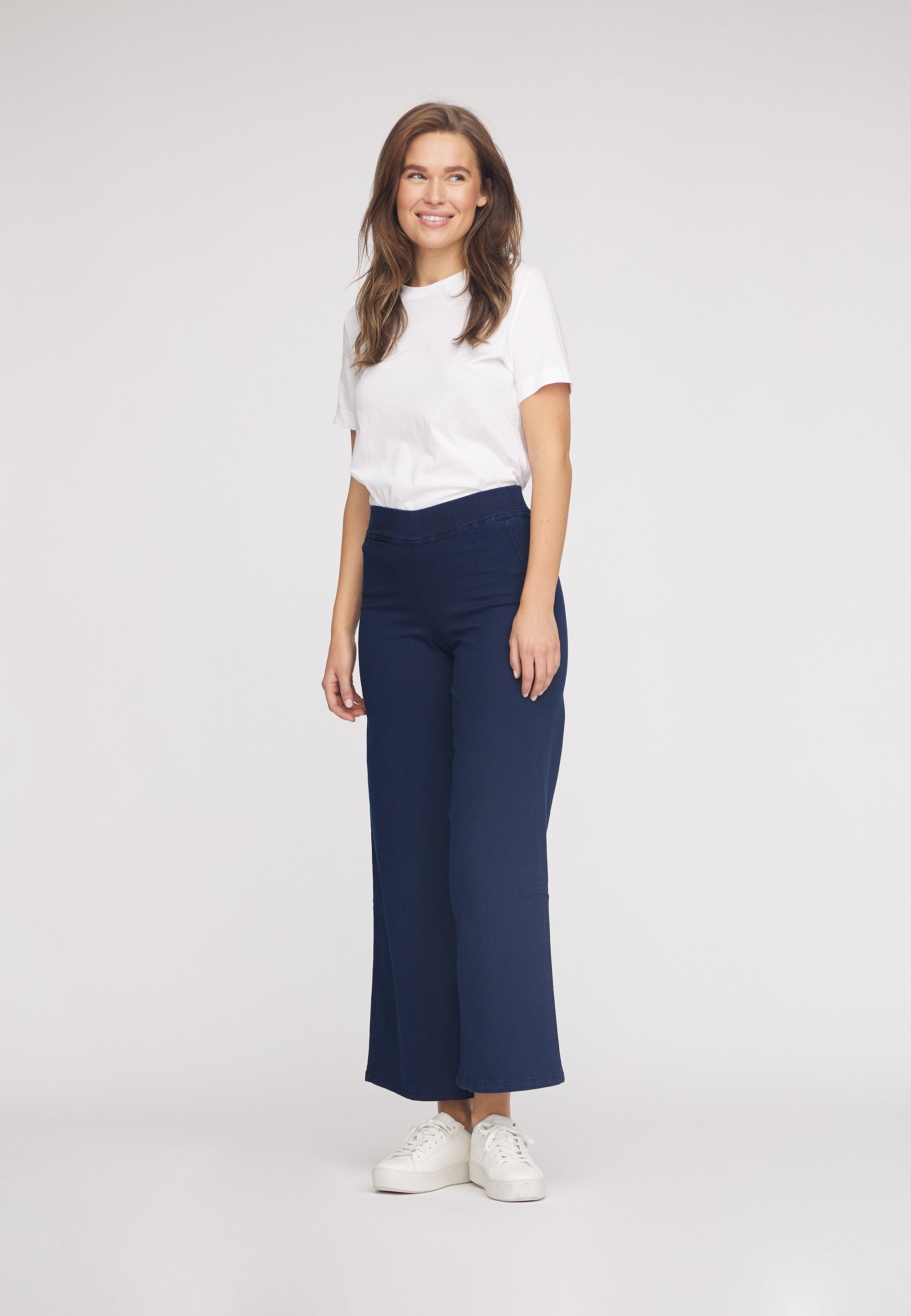 LAURIE Serene Loose - Medium Length Loose Dunkelblauer denim