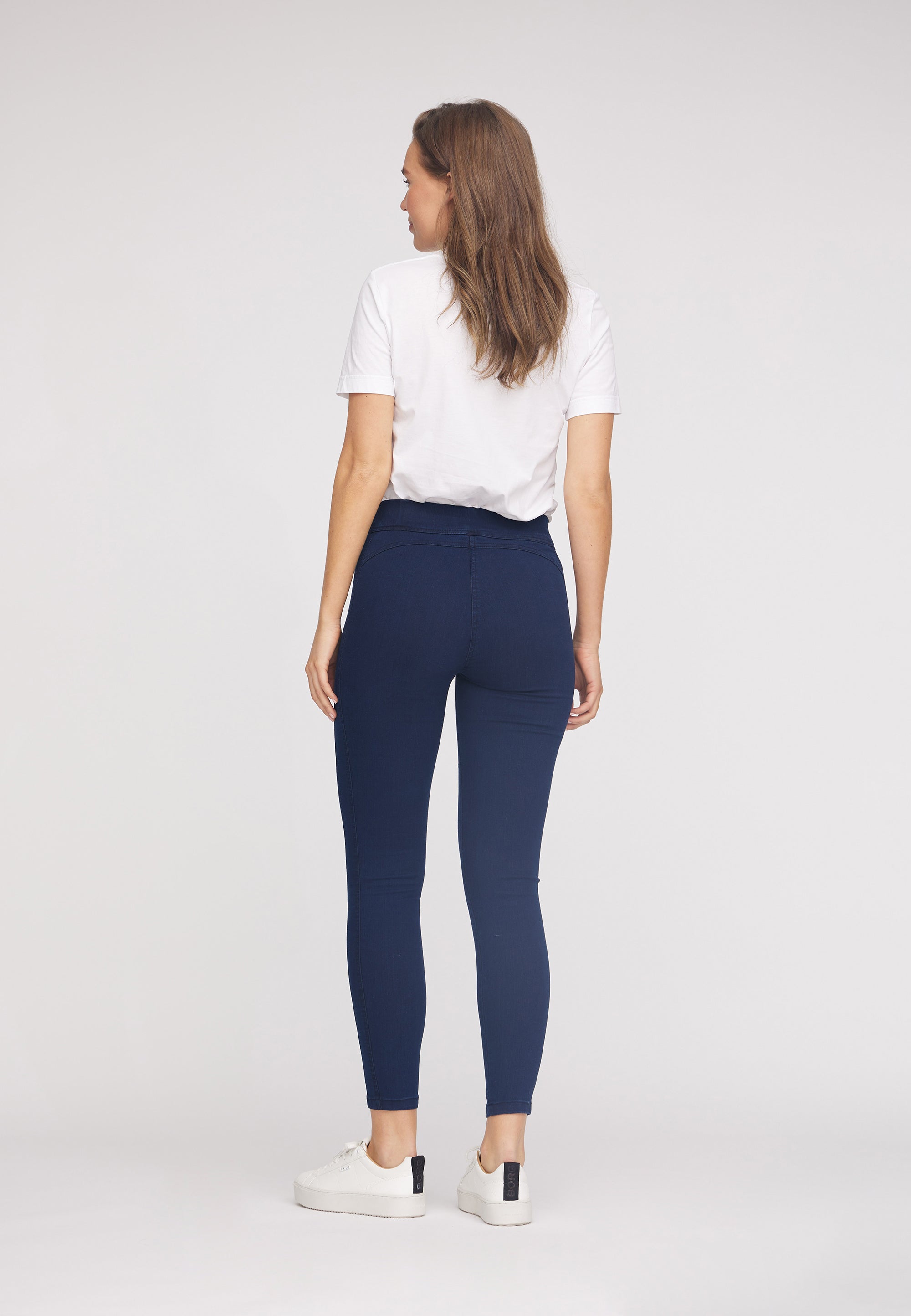 LAURIE Serene Slim - Short Length Slim Dunkelblauer denim