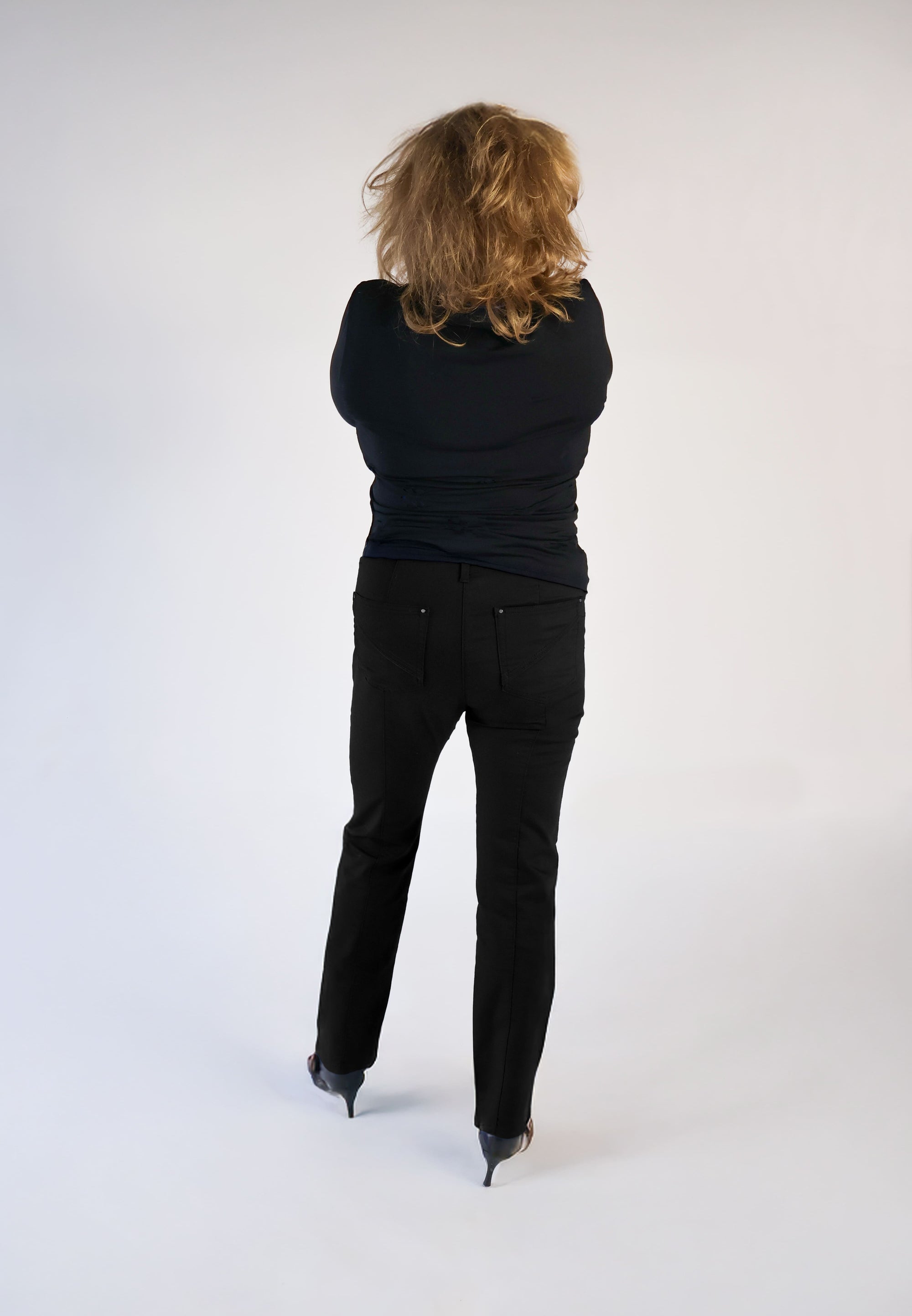 LAURIE Slender Rouge Regular ML Regular Schwarz