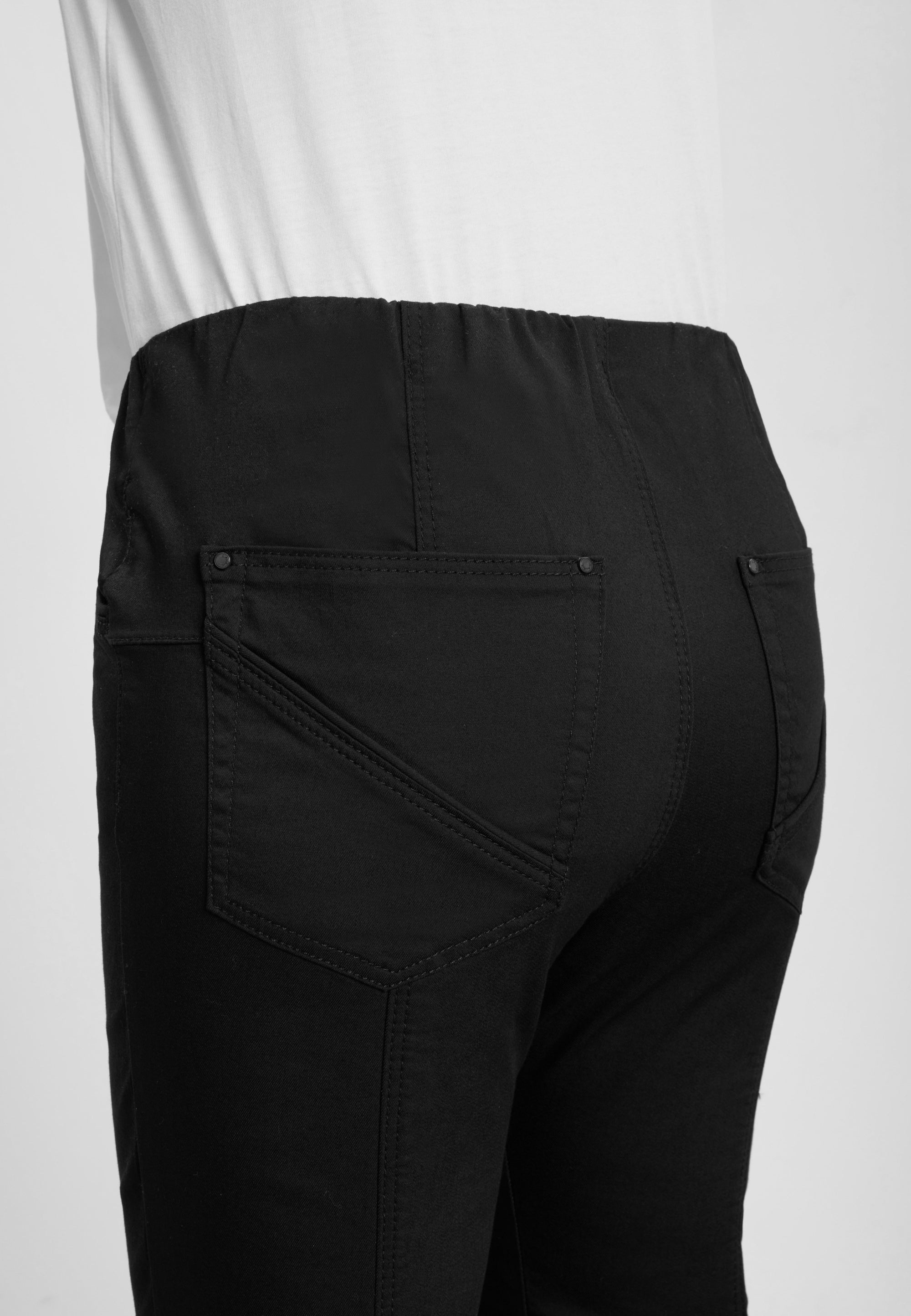 LAURIE Slender Rouge Regular - Short Length Regular Schwarz