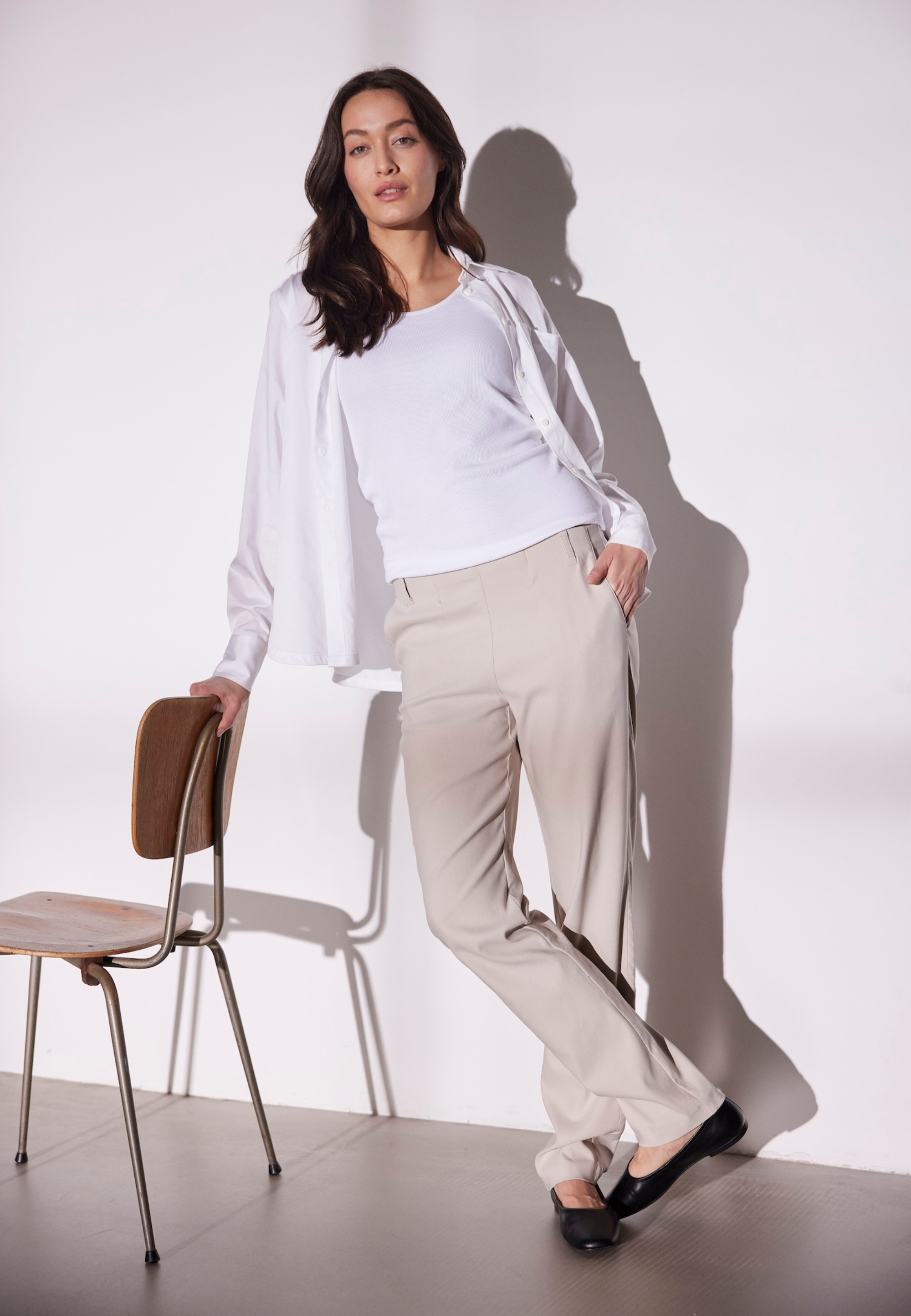 LAURIE Taylor Regular - Medium Length Regular Grau sand