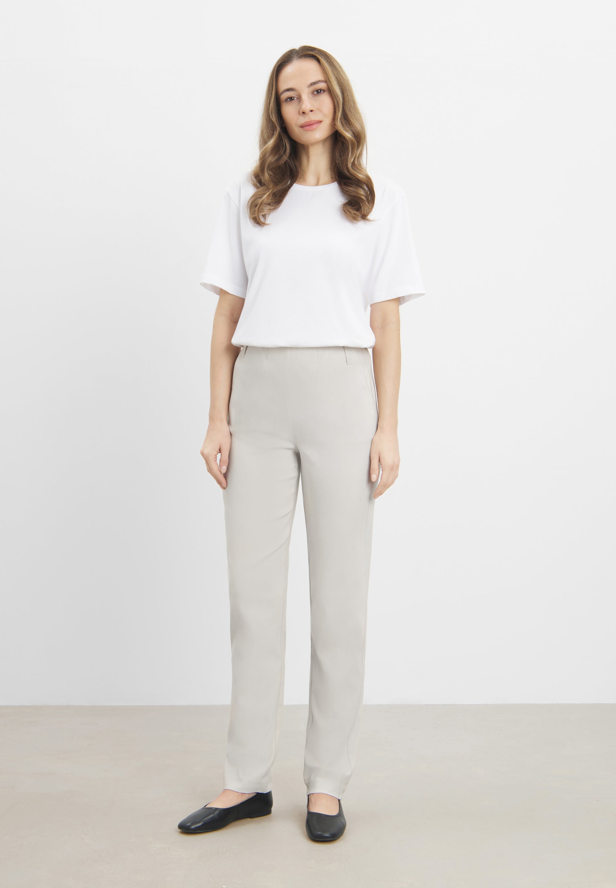 LAURIE Taylor Regular - Medium Length Regular Grau sand