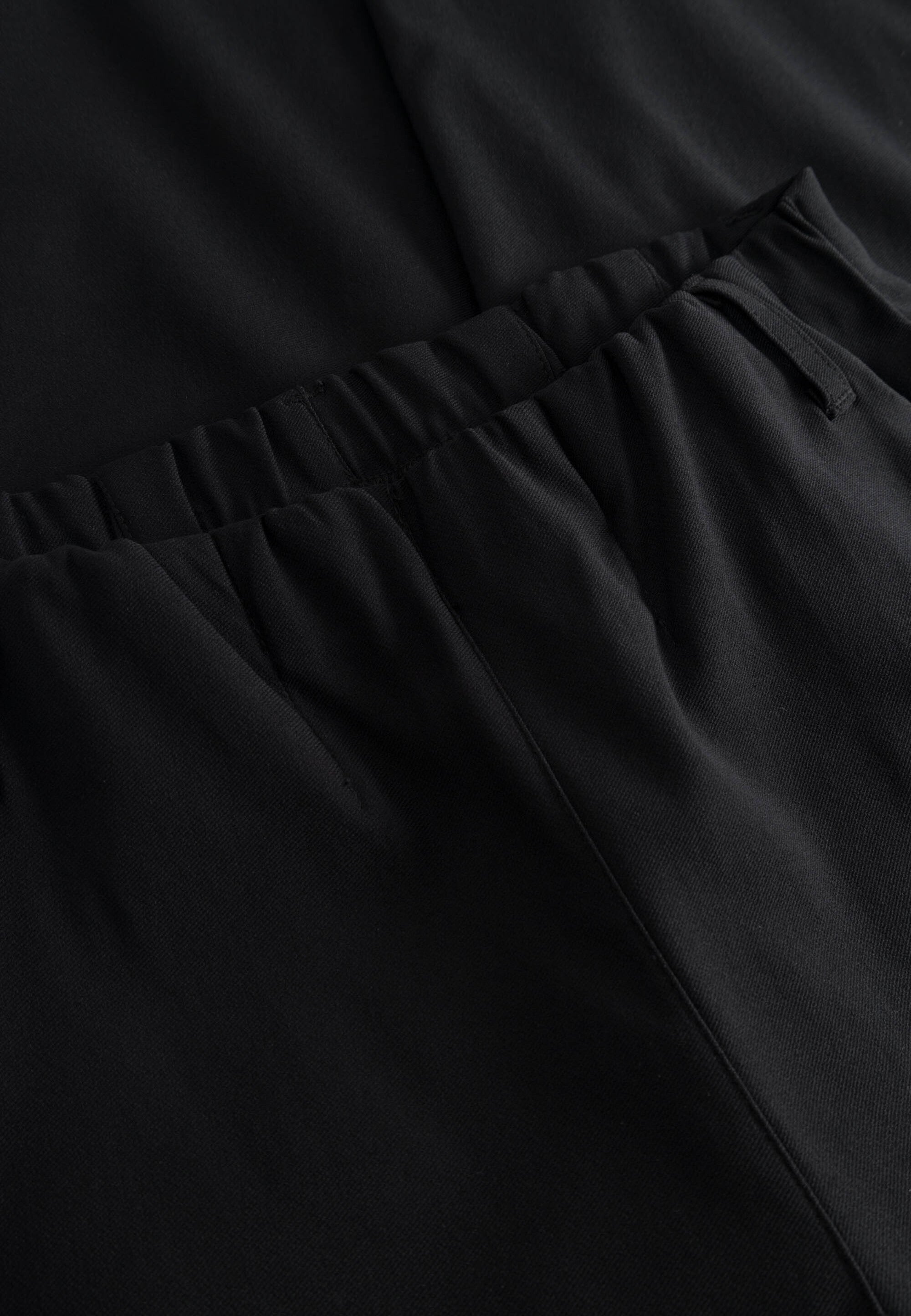 LAURIE Taylor Regular - Short Length Regular Schwarz