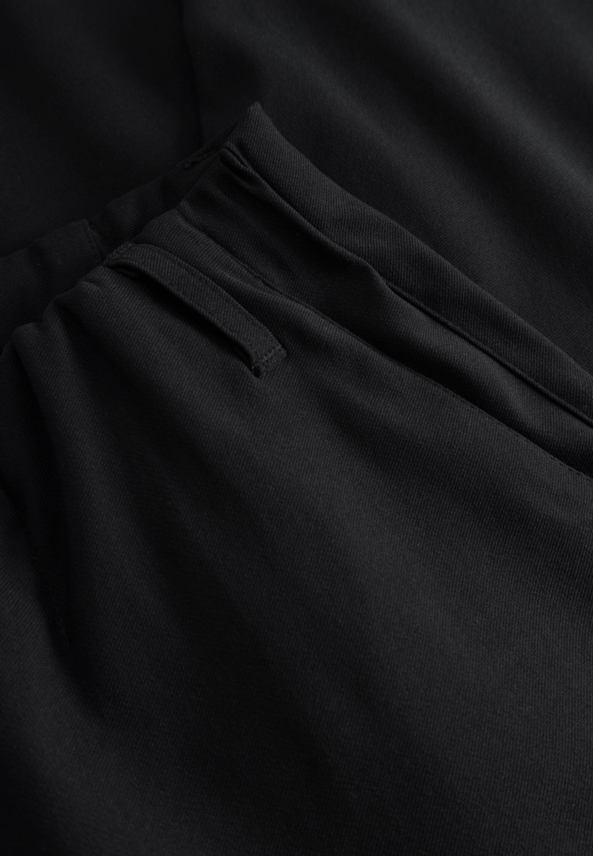 LAURIE Taylor Regular - Short Length Regular Schwarz