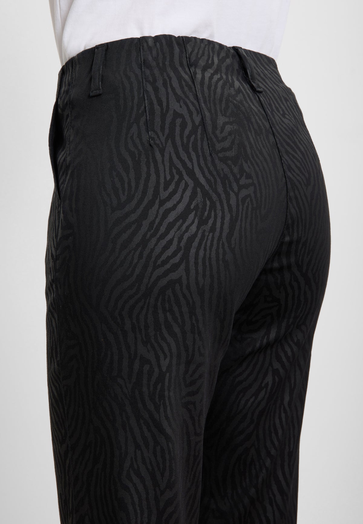 LAURIE Taylor Regular - Short Length Regular 99999 Black Zebra Print