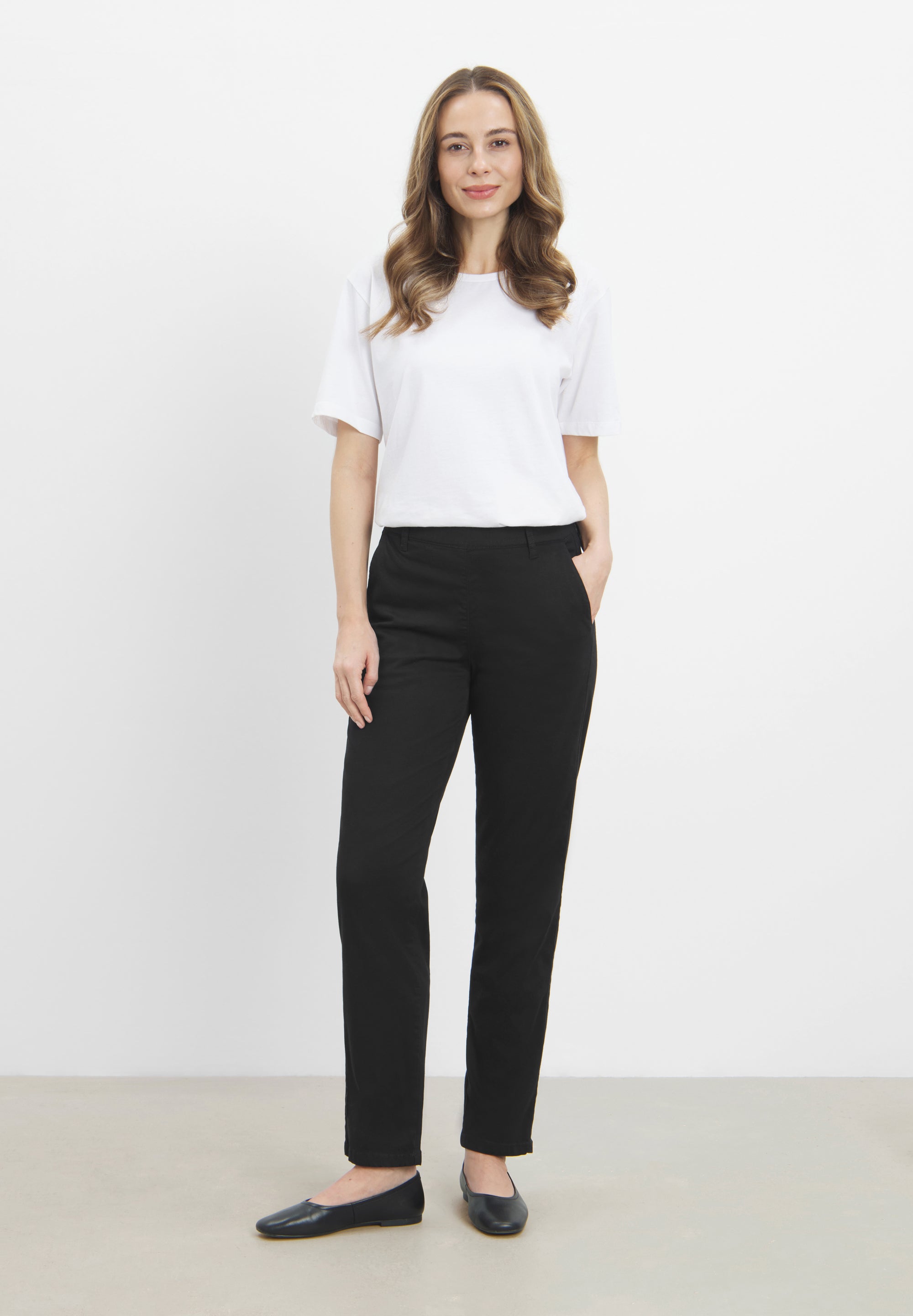 LAURIE Taylor Regular - Short Length Regular Black