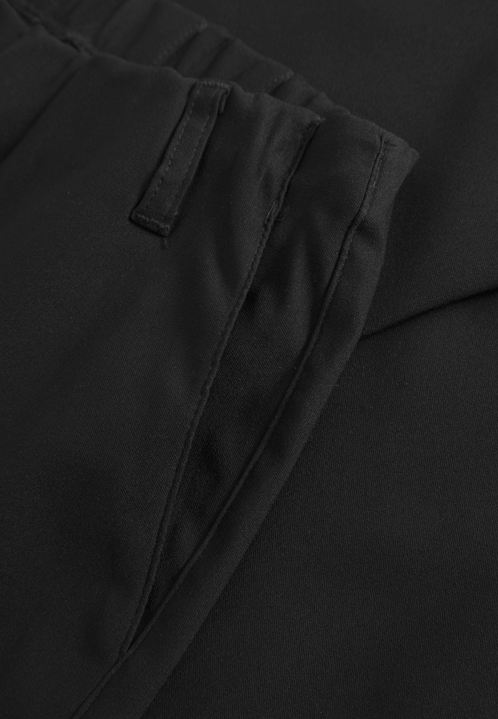 LAURIE Taylor Regular - Short Length Regular Schwarz