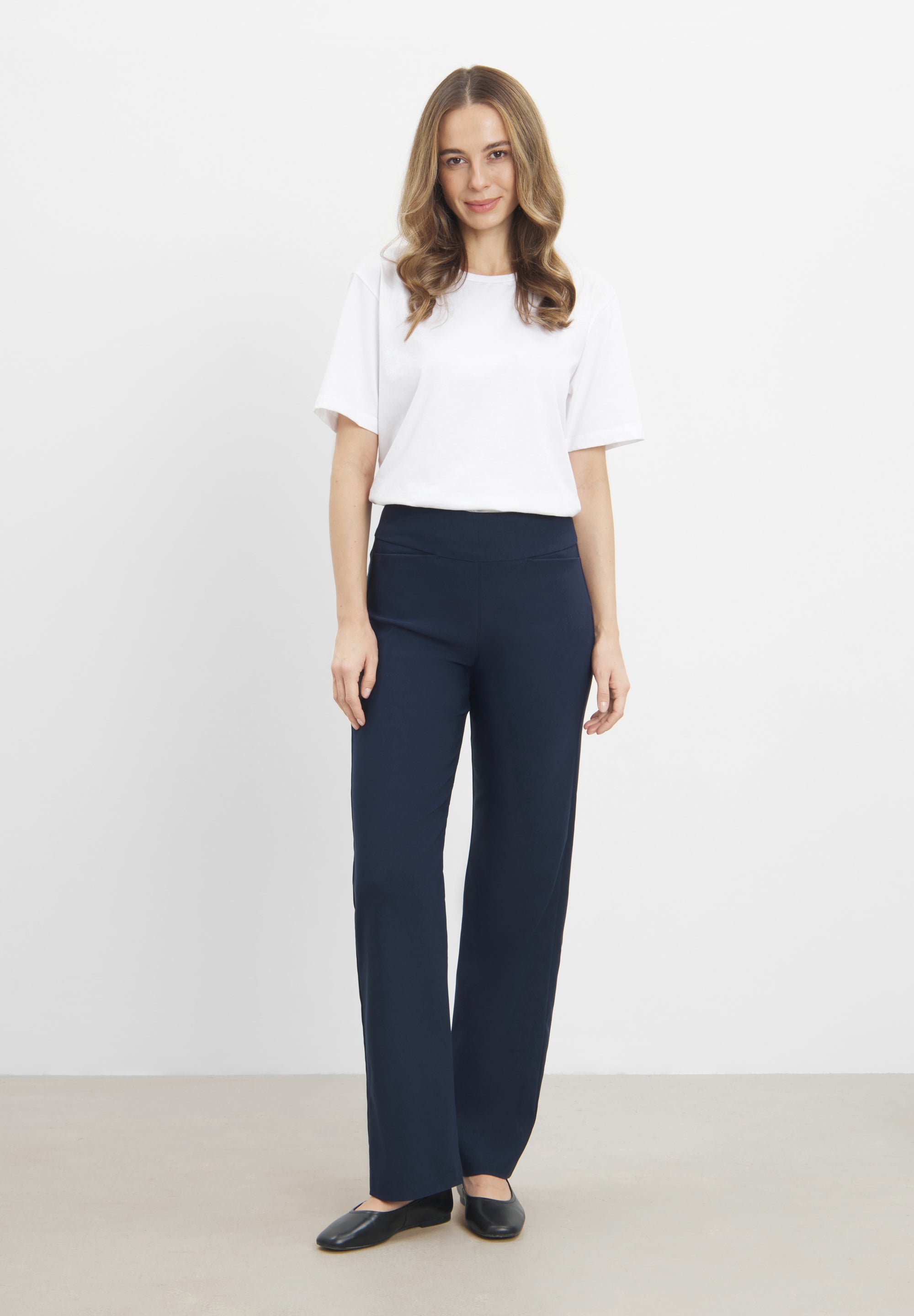LAURIE Thea Straight - Medium Length Straight Marine