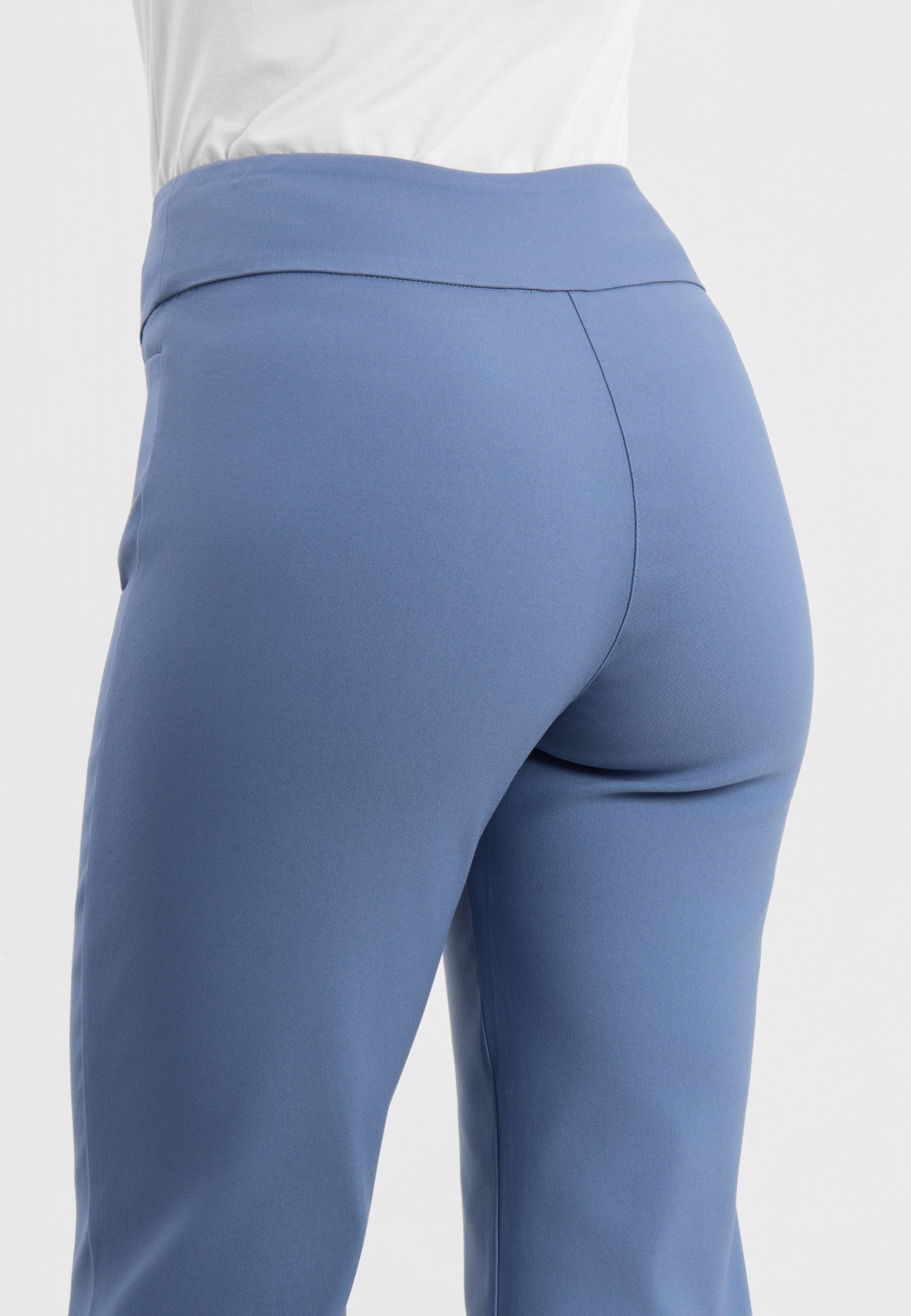 LAURIE Thea Straight - Medium Length Straight 44000 Blue