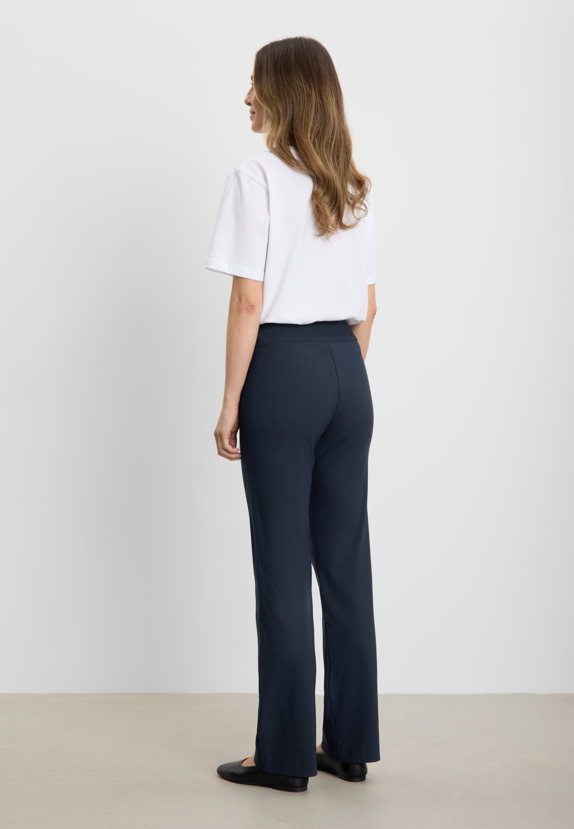 LAURIE Thea Straight - Medium Length Straight Marine