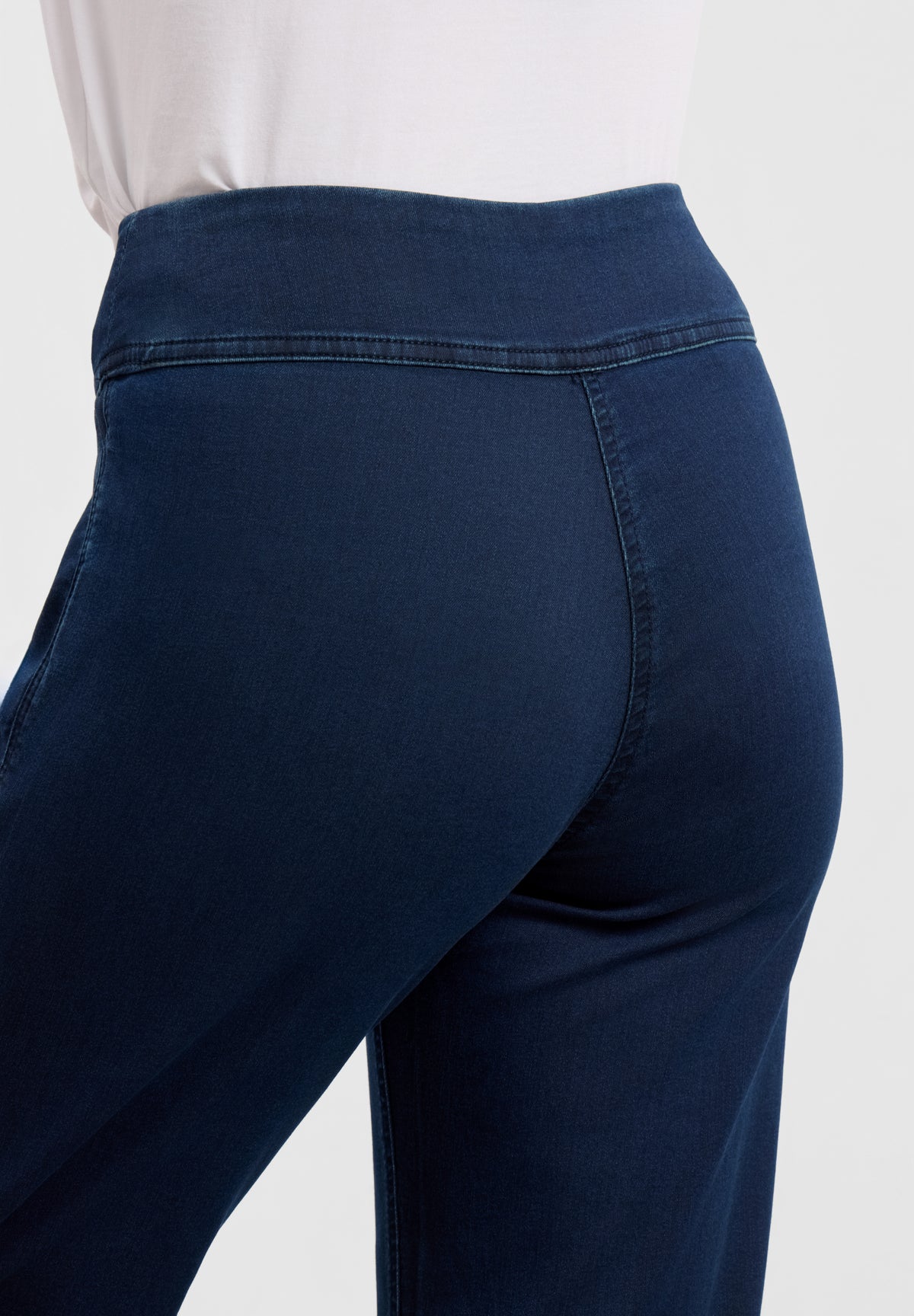 LAURIE Thea Straight - Short Length Straight Dunkelblauer denim