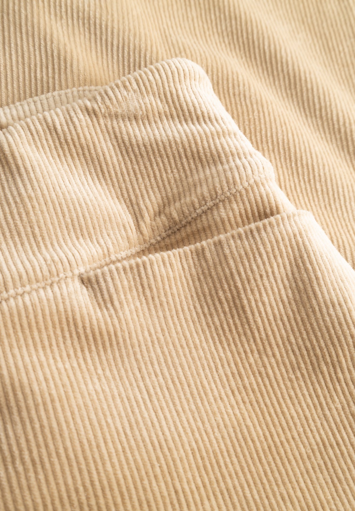 LAURIE Thea Straight Cord - Medium Length Straight 28000 Cafe Latte