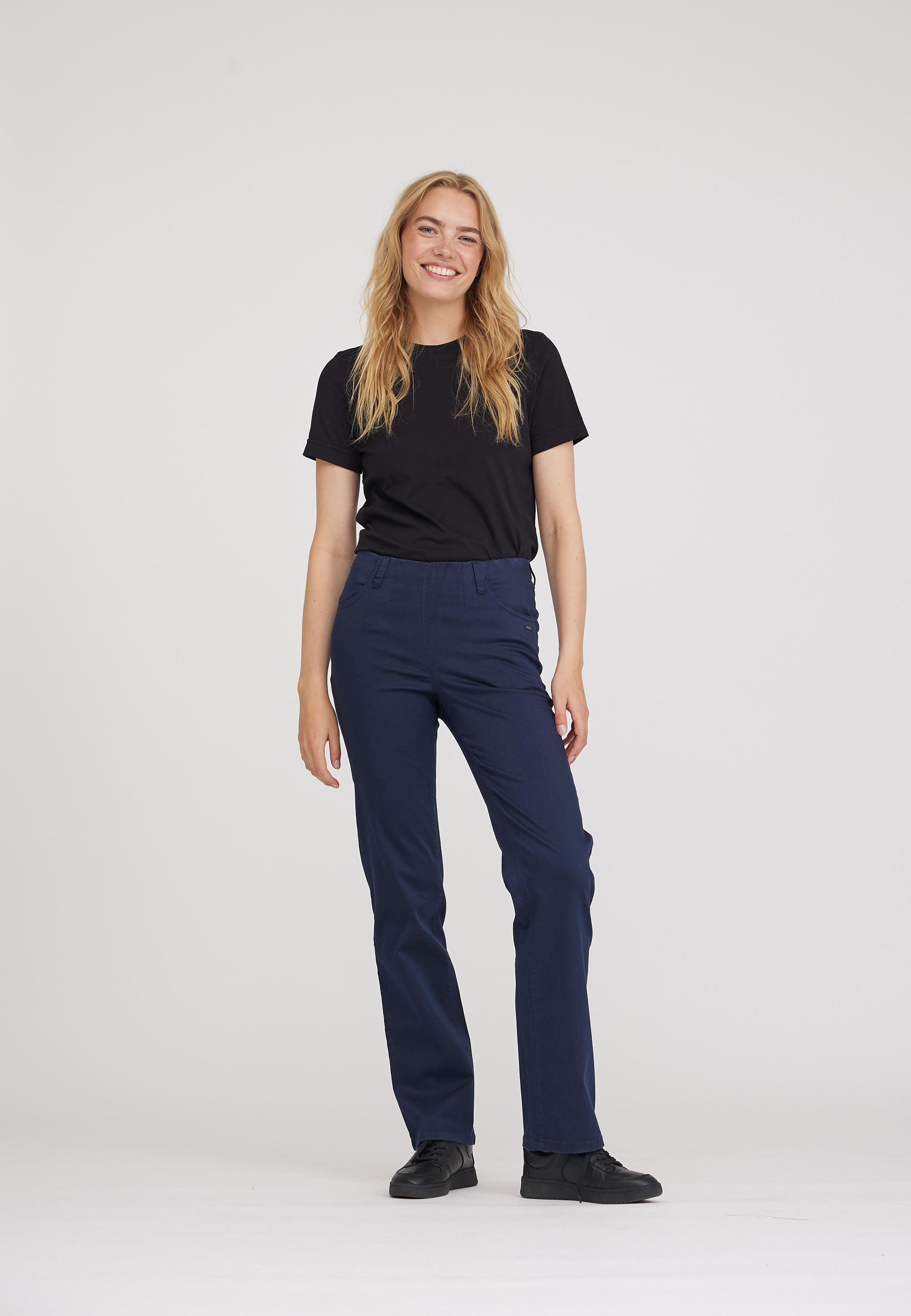 LAURIE Tracy Straight - Medium Length Straight Marine