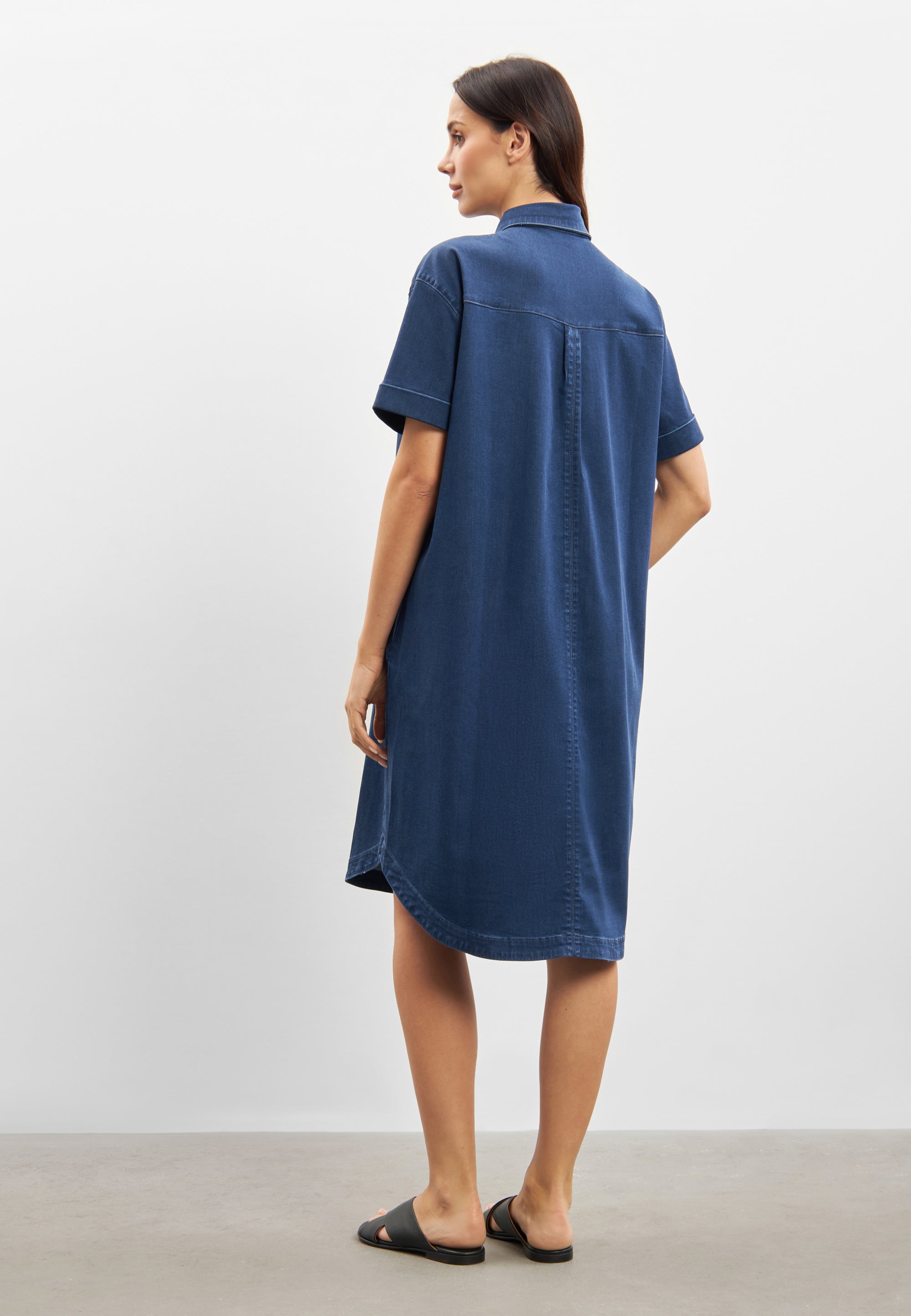 LAURIE Utta Oversize Denim Shirtdress - Short Sleeve Dresses Mittelblauer denim