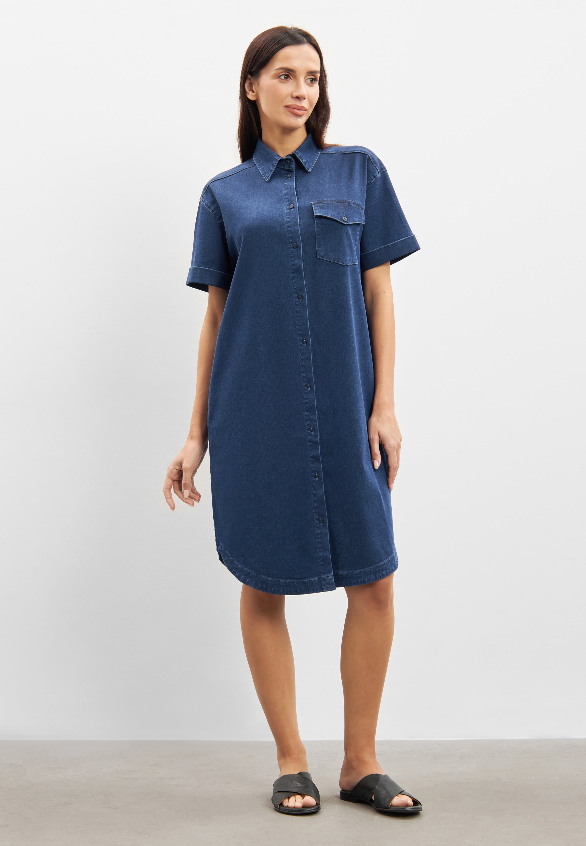 LAURIE Utta Oversize Denim Shirtdress - Short Sleeve Dresses Mittelblauer denim