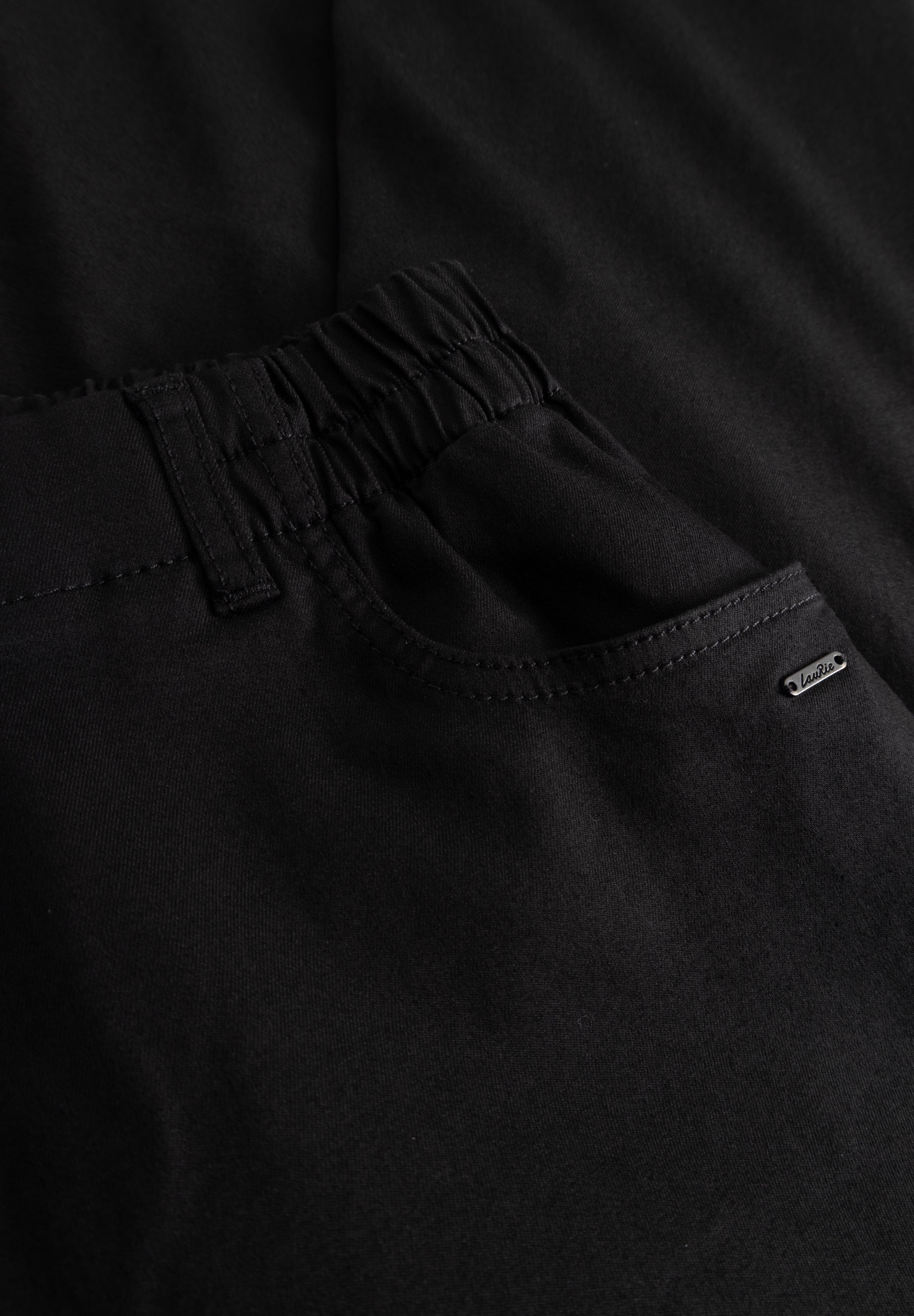 LAURIE Violet Relaxed - Medium Length Relaxed Schwarz