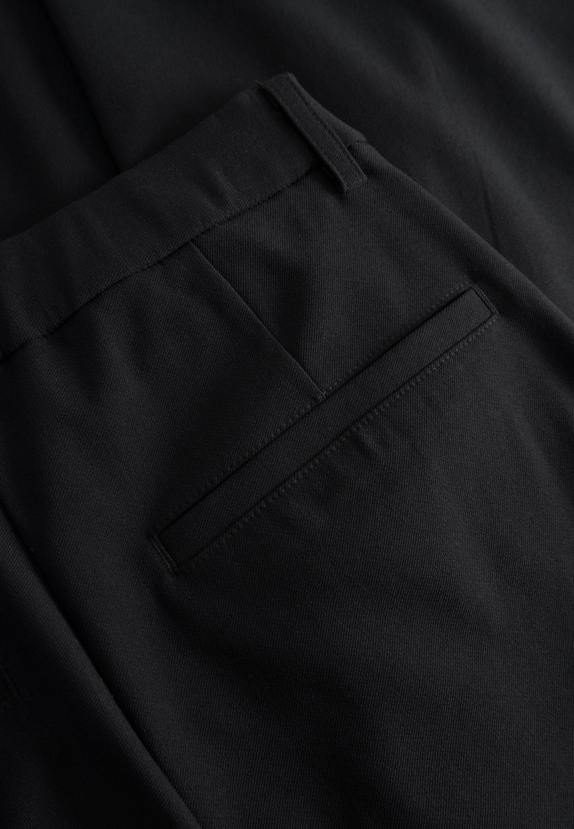 LAURIE Zina Flare Regular - Medium Length Regular Schwarz