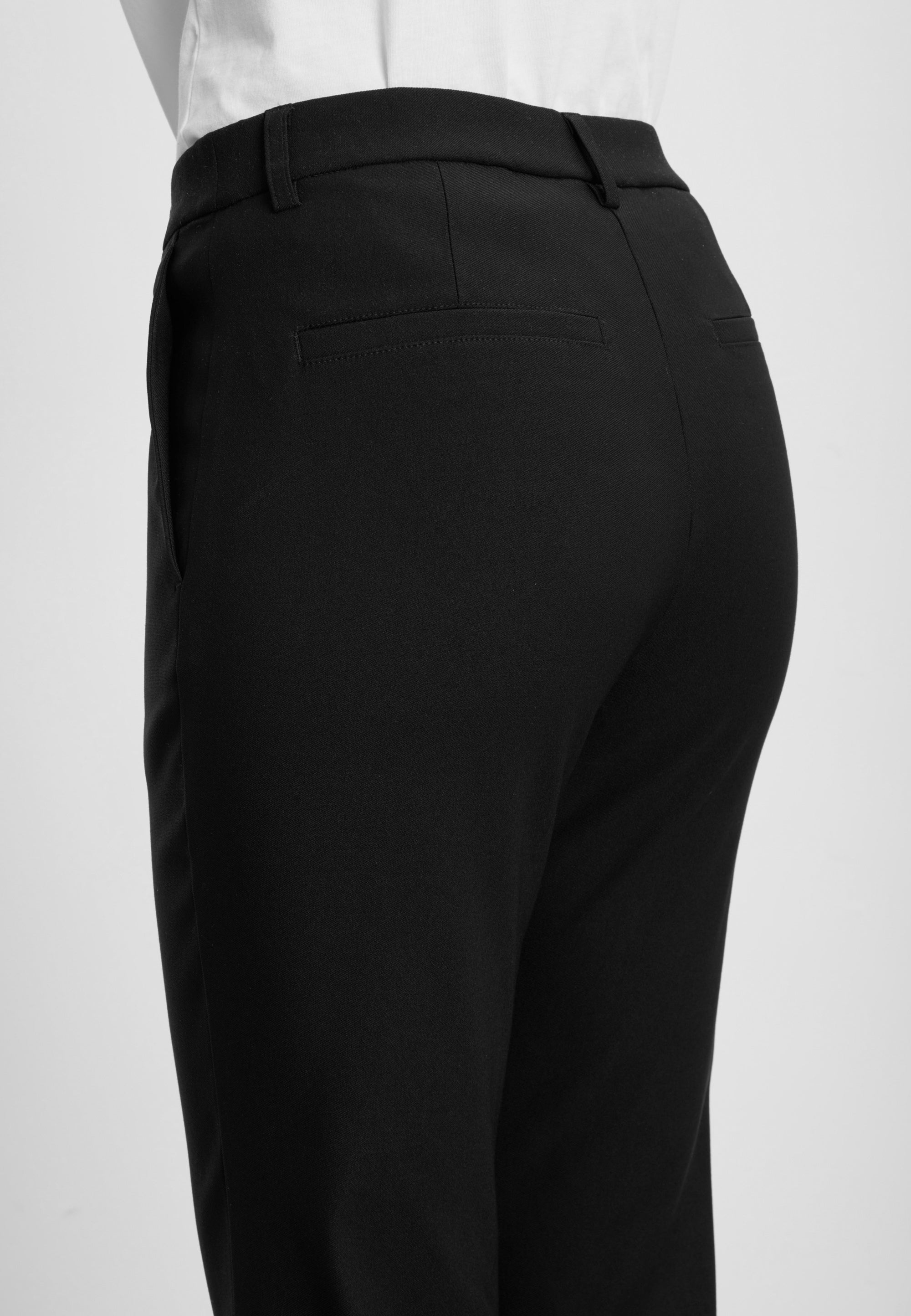 LAURIE Zina Flare Regular - Medium Length Regular Schwarz