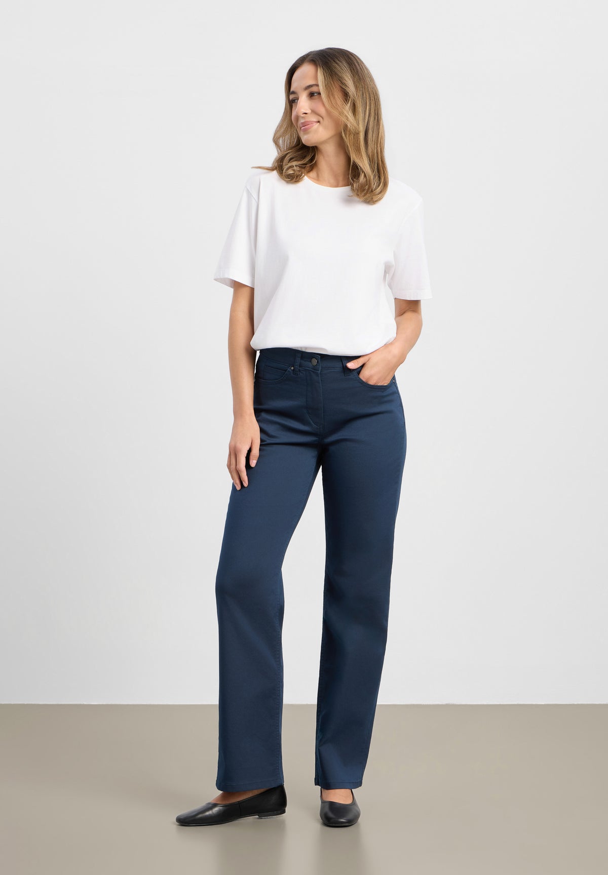 LAURIE Amelia Straight - Medium Length Straight Marine