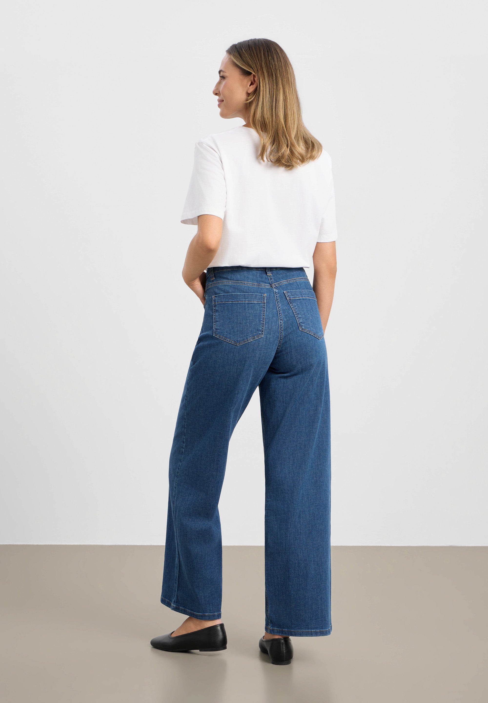 LAURIE Carol Loose - Medium Length Loose 49399 Washed Blue Denim